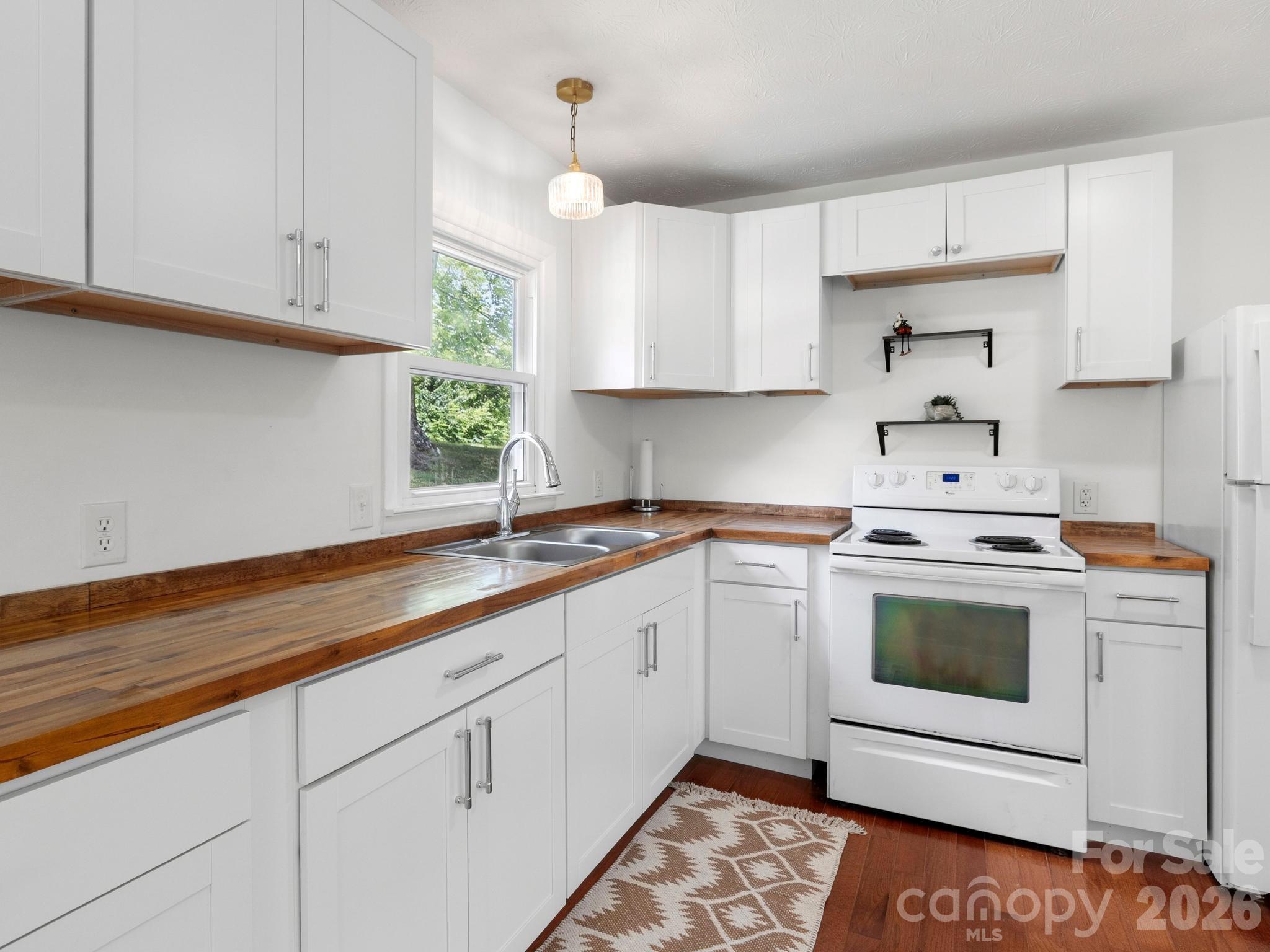 47 Carolina Mountain Drive — Candler