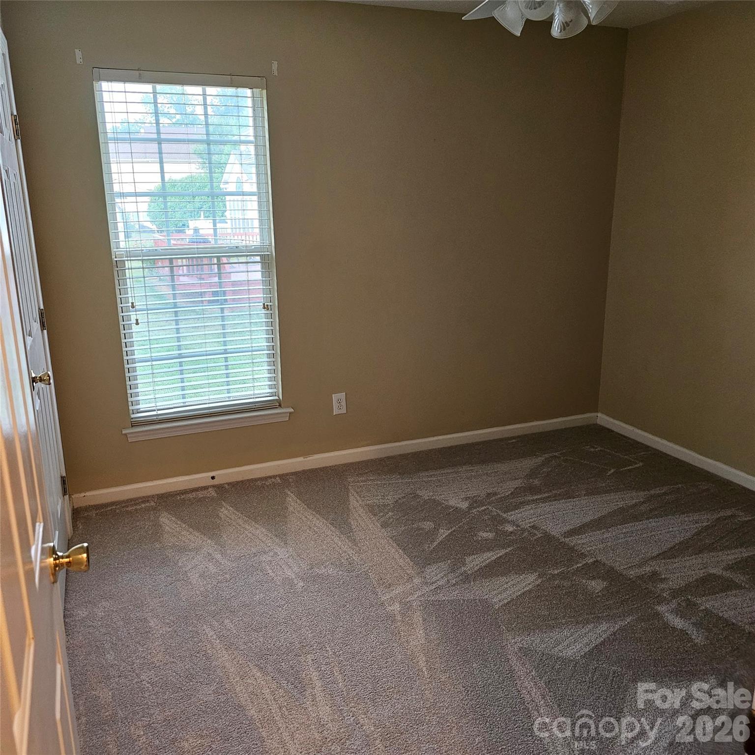 4022 Meadowview Hills Drive — Charlotte