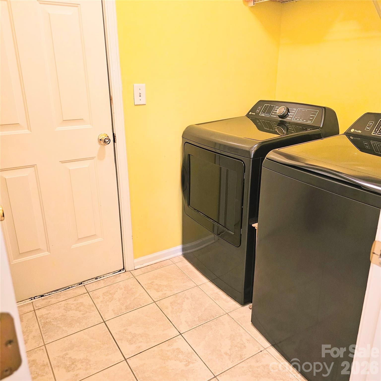4022 Meadowview Hills Drive — Charlotte