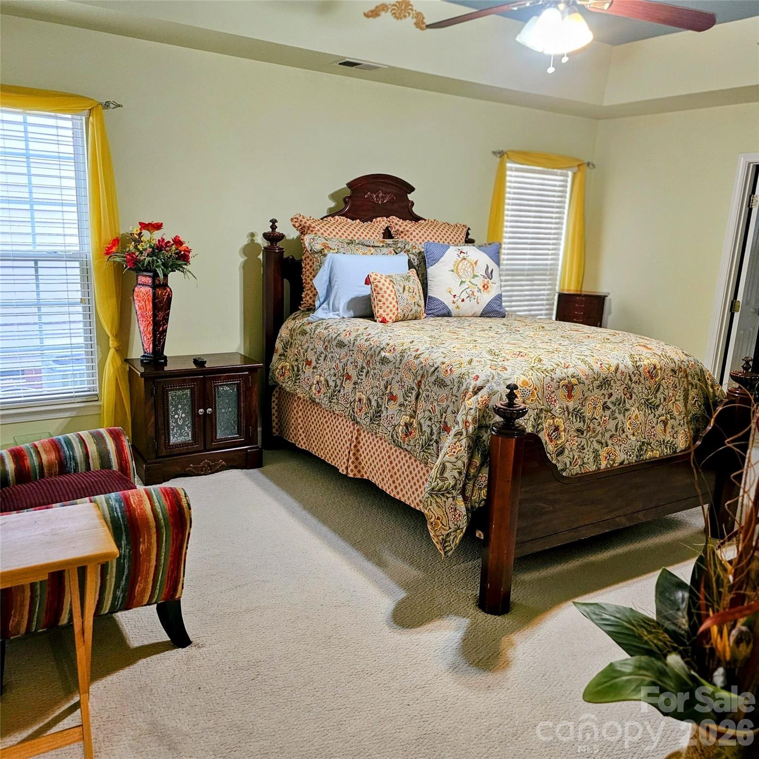 4022 Meadowview Hills Drive — Charlotte