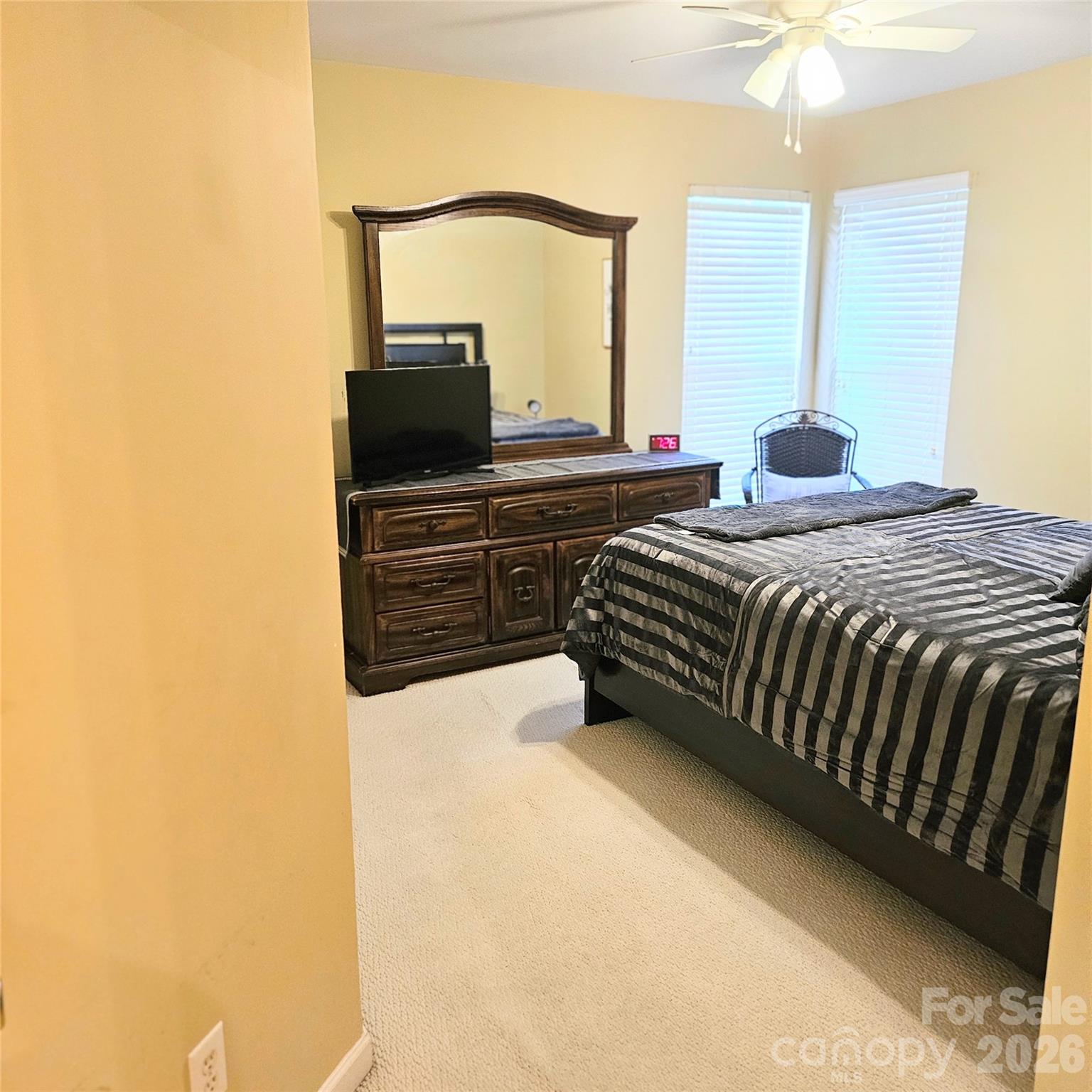 4022 Meadowview Hills Drive — Charlotte