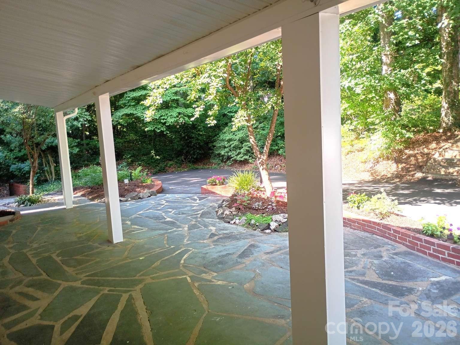 403 N Cannon Boulevard — Kannapolis