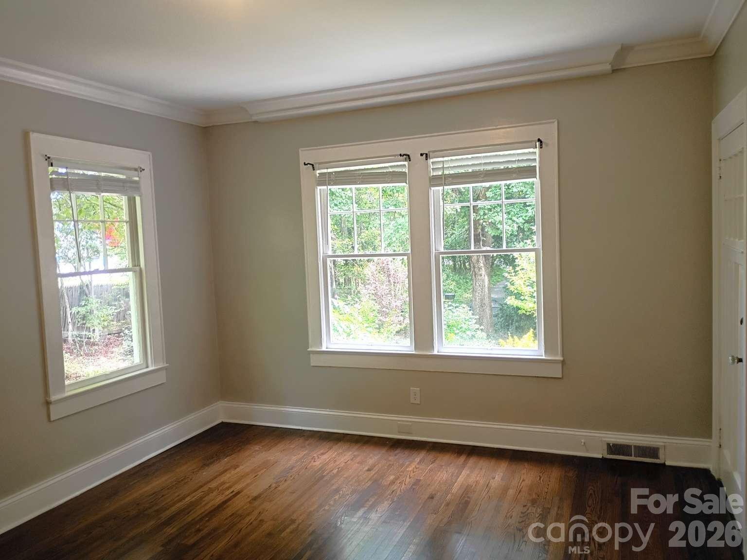 403 N Cannon Boulevard — Kannapolis