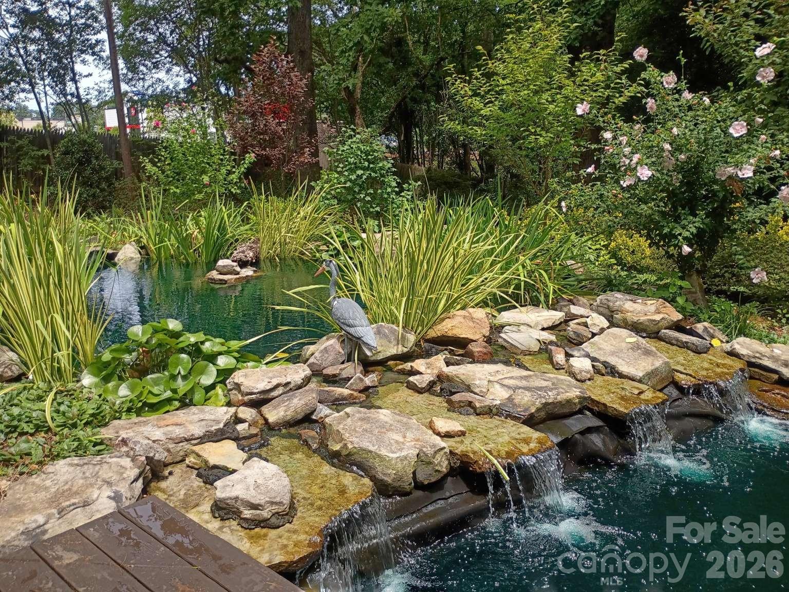 403 N Cannon Boulevard — Kannapolis