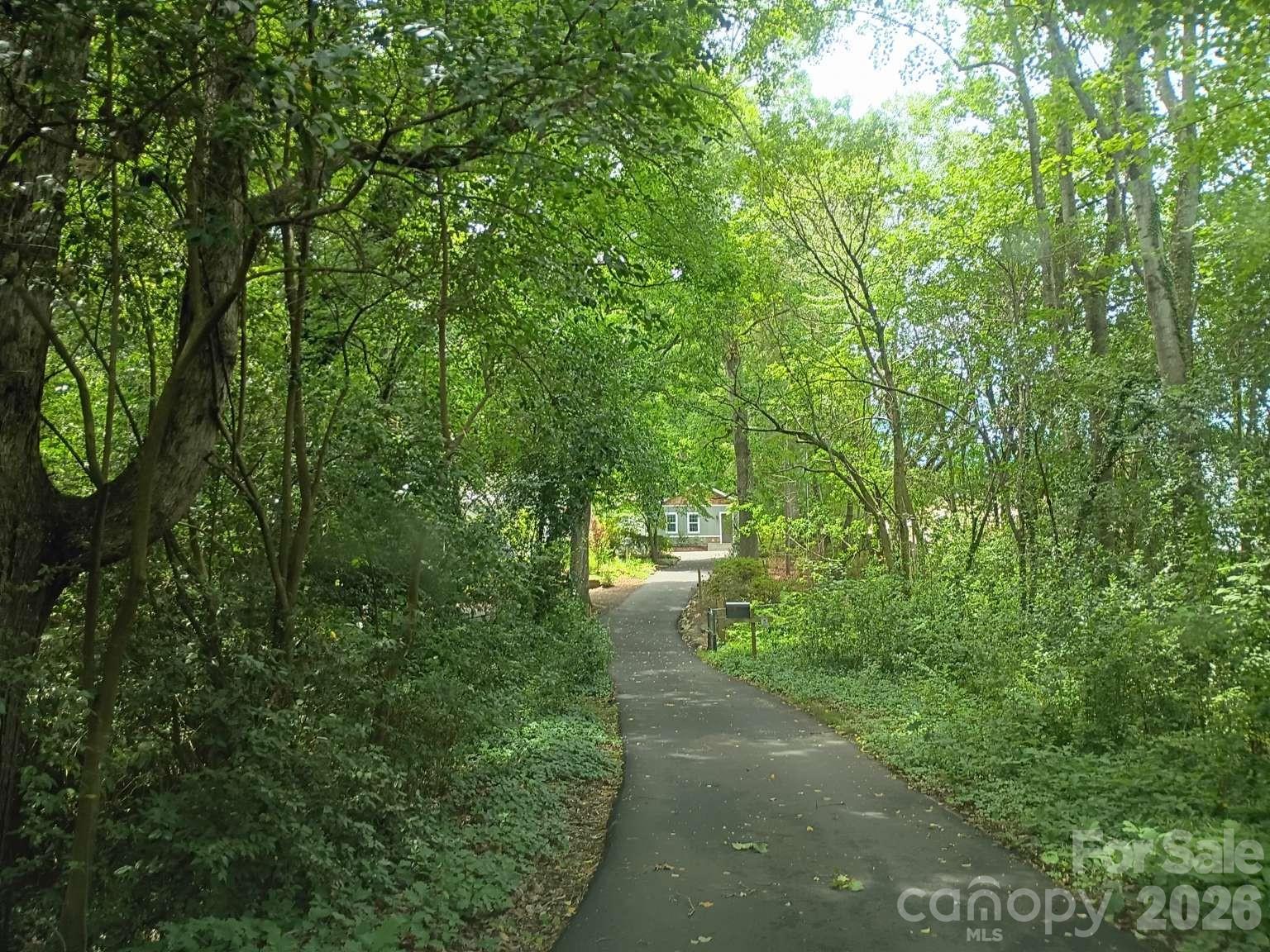 403 N Cannon Boulevard — Kannapolis