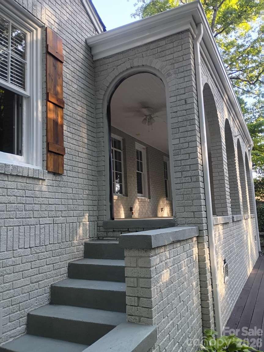 403 N Cannon Boulevard — Kannapolis