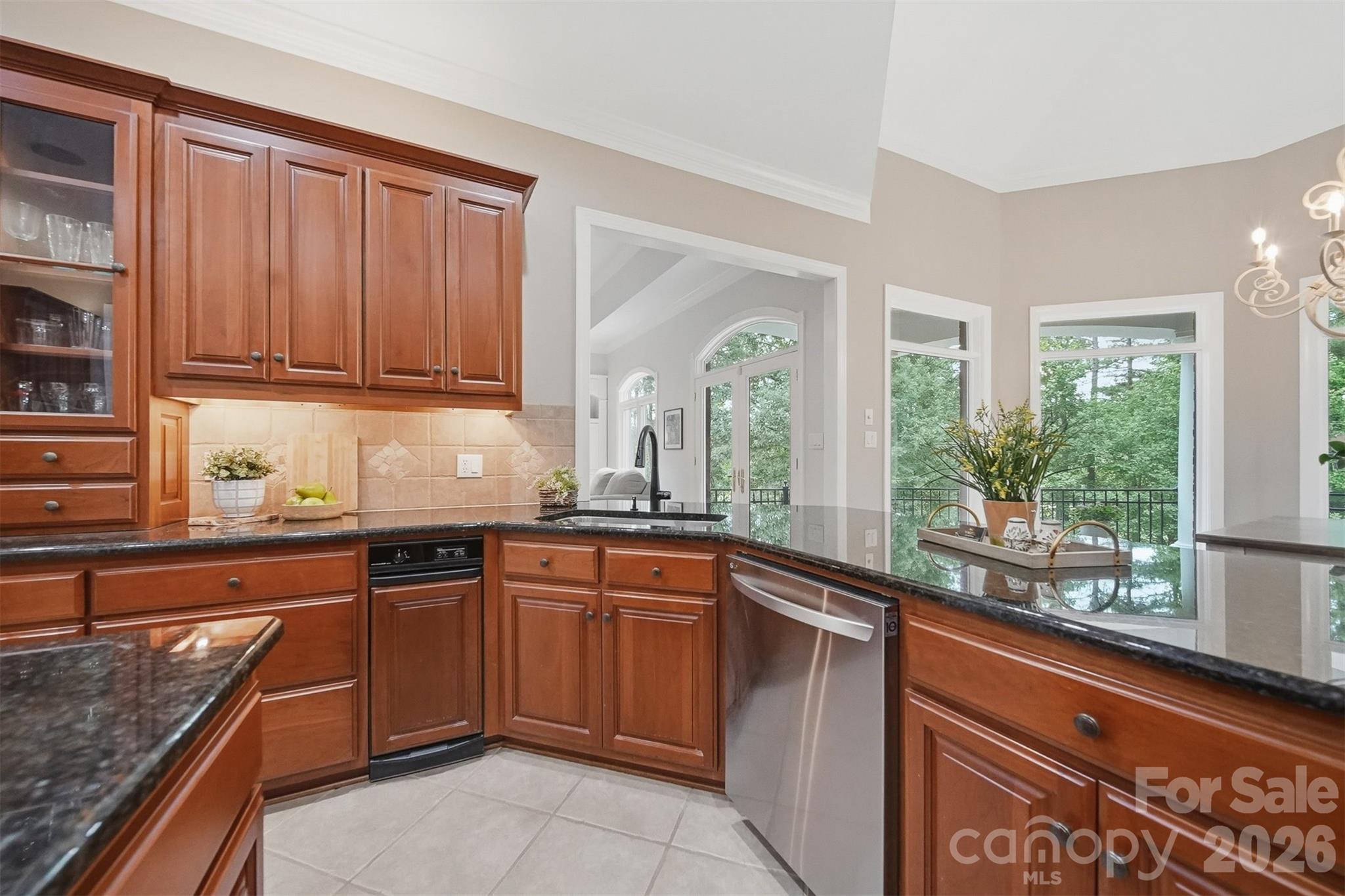 3745 Pinecrest Drive NE — Hickory