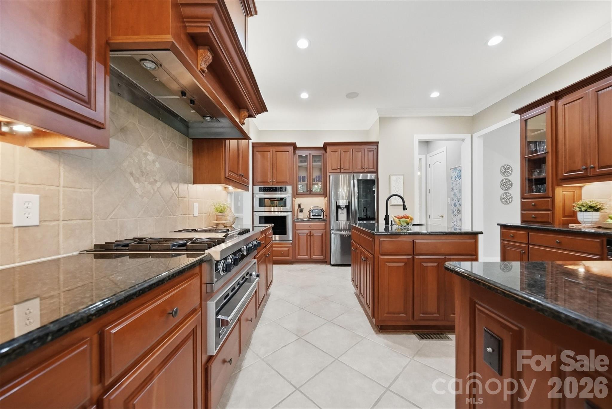3745 Pinecrest Drive NE — Hickory