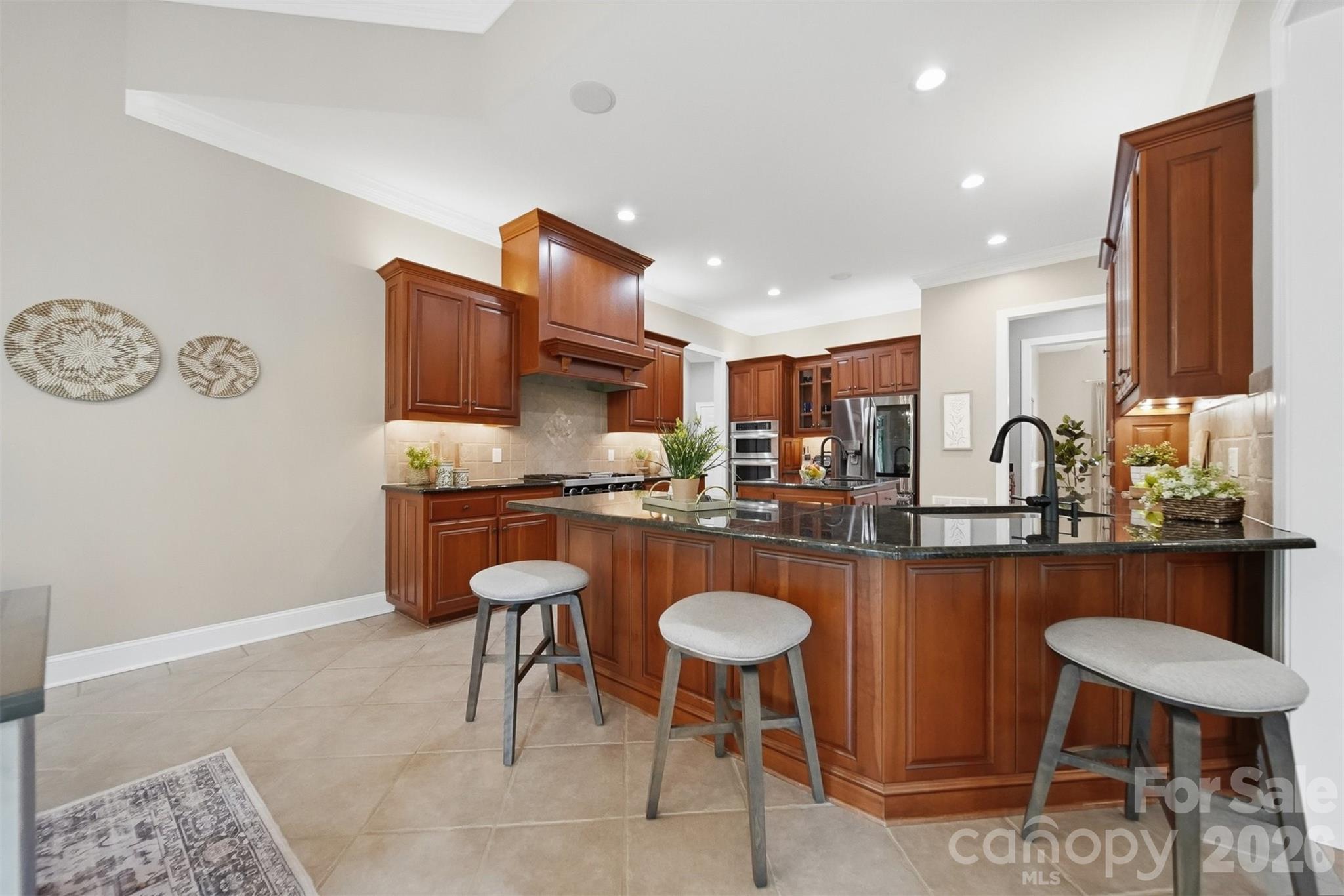 3745 Pinecrest Drive NE — Hickory