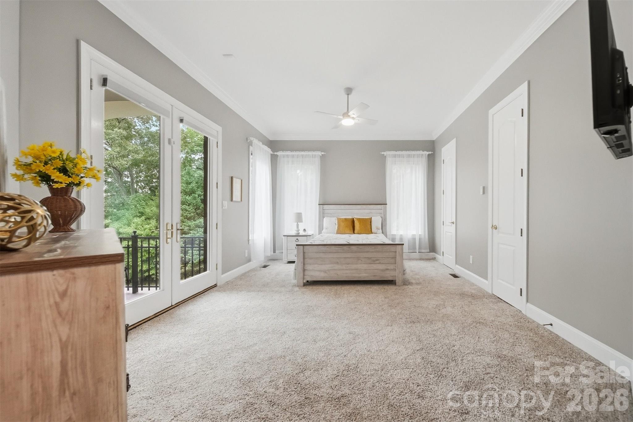 3745 Pinecrest Drive NE — Hickory