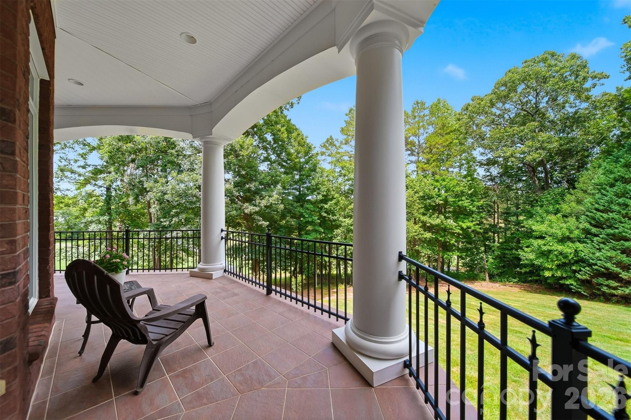 3745 Pinecrest Drive NE — Hickory