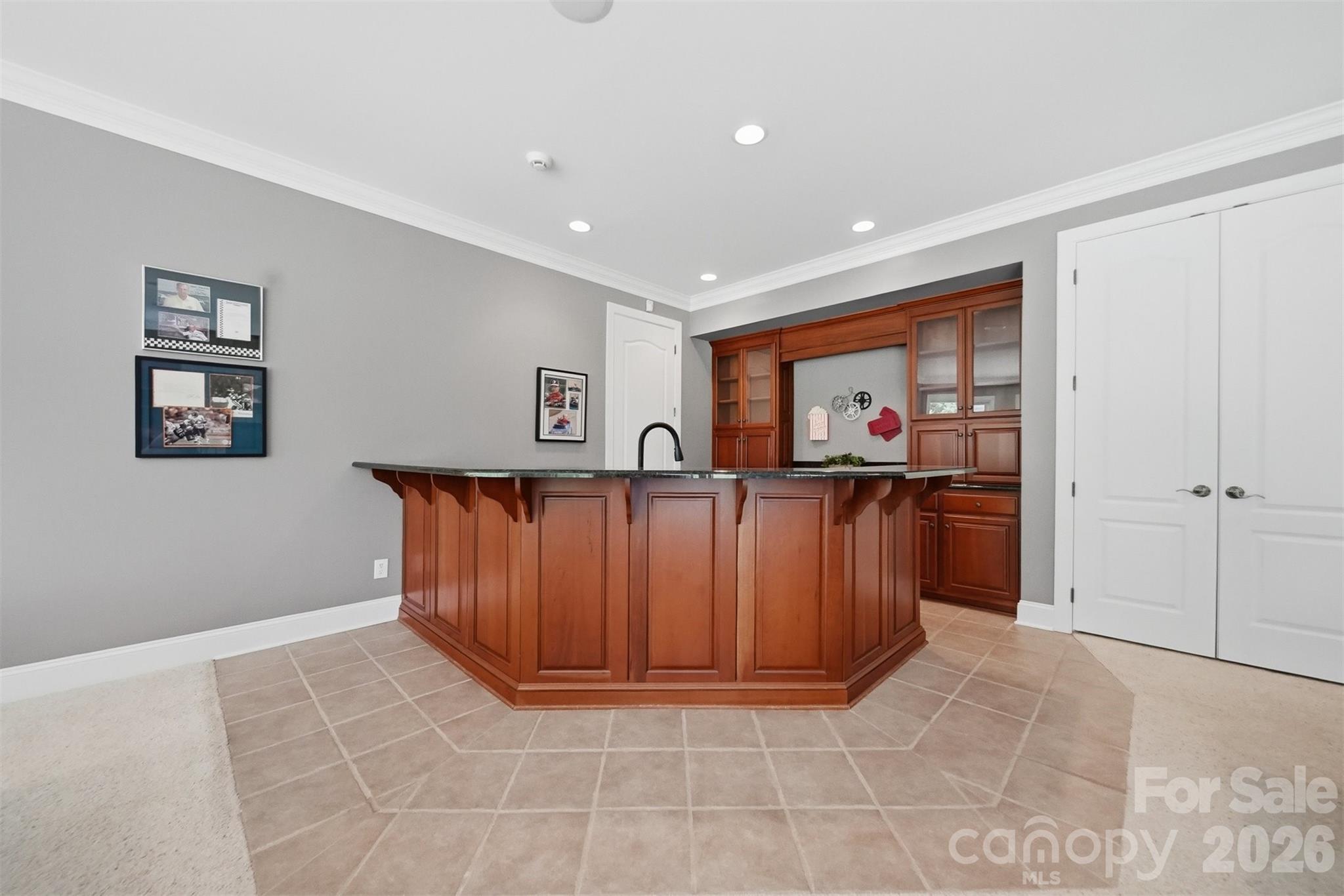 3745 Pinecrest Drive NE — Hickory
