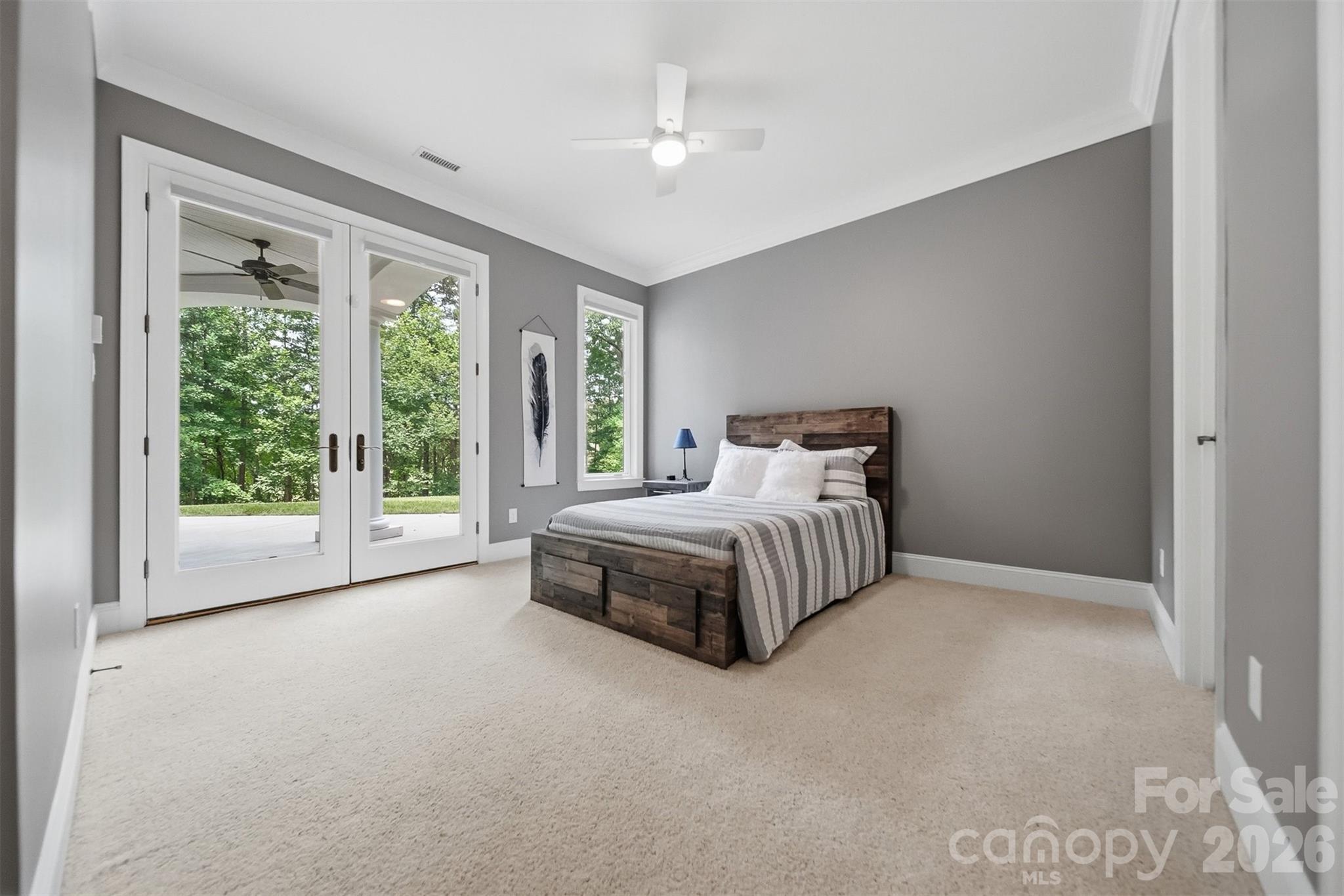 3745 Pinecrest Drive NE — Hickory