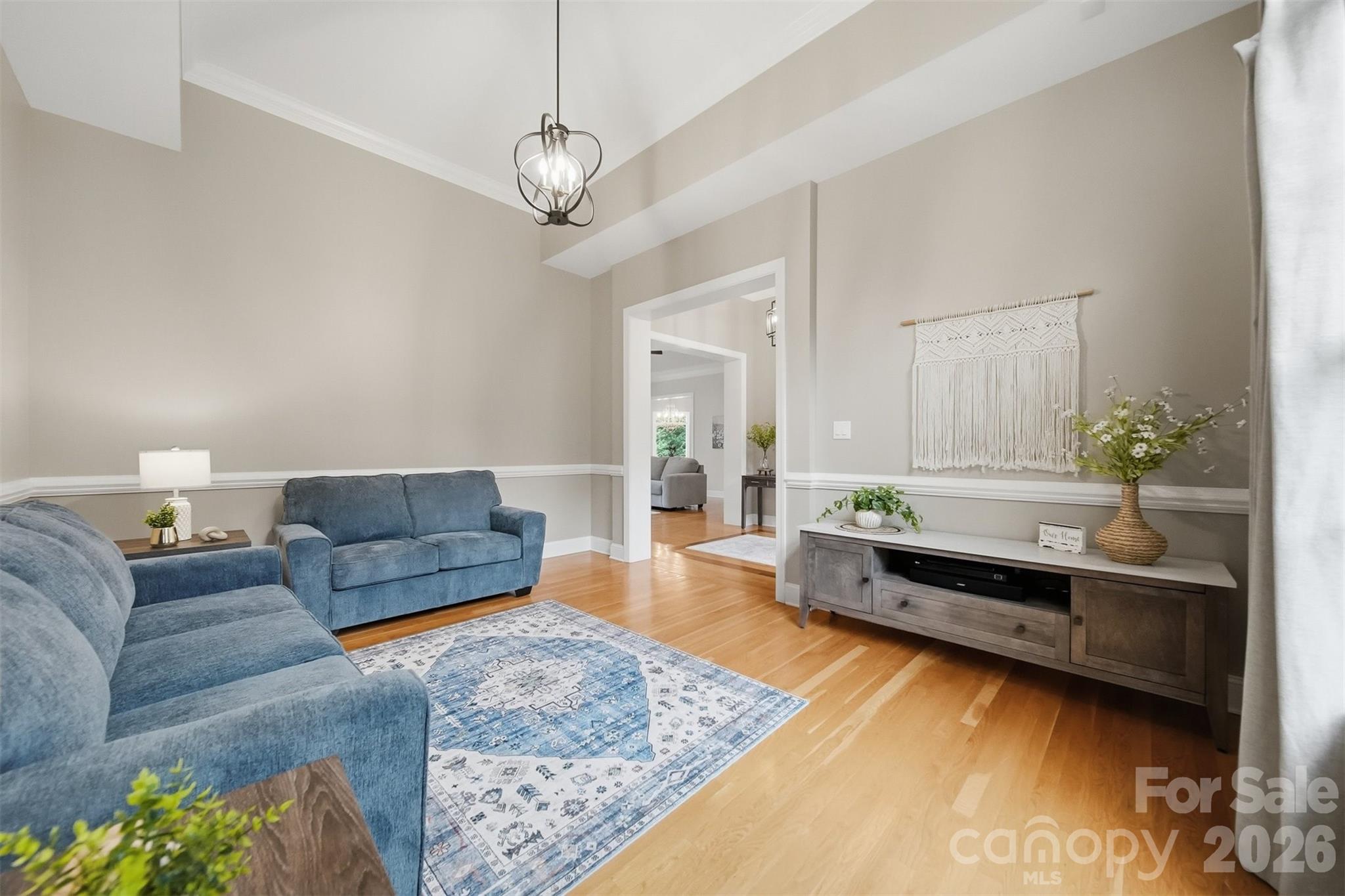 3745 Pinecrest Drive NE — Hickory