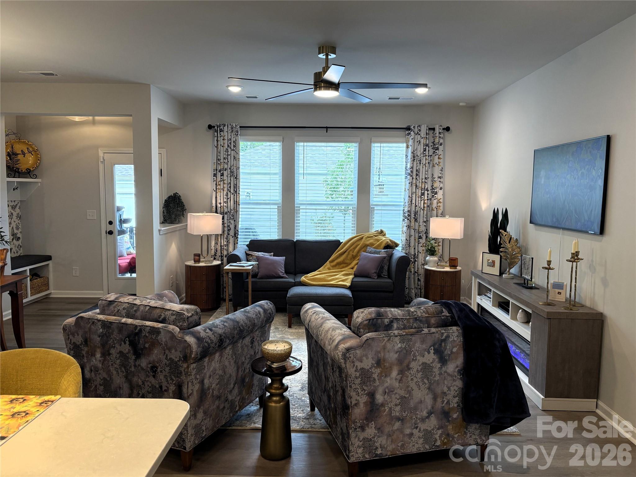 10121 Mamillion Drive — Huntersville