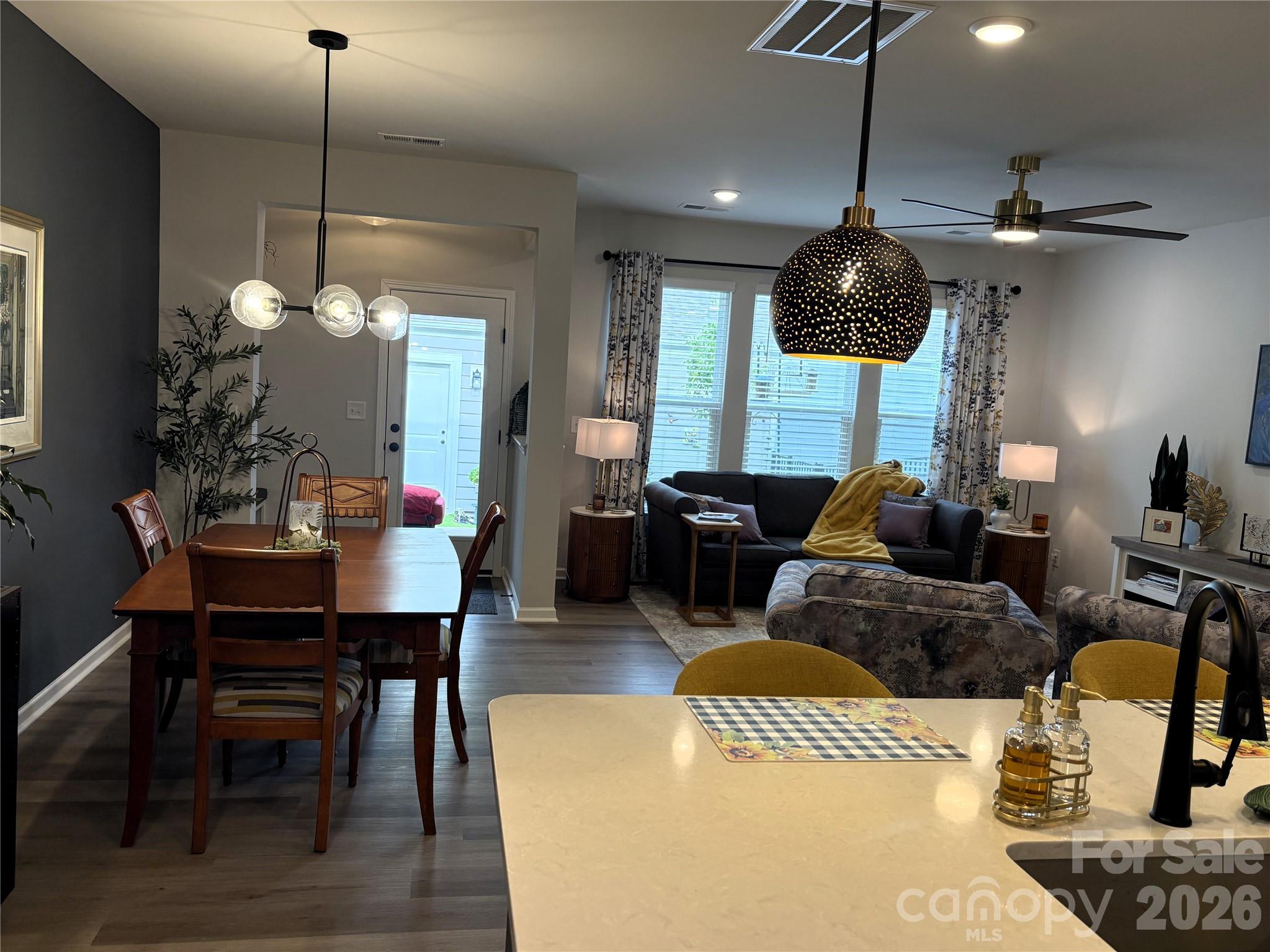 10121 Mamillion Drive — Huntersville