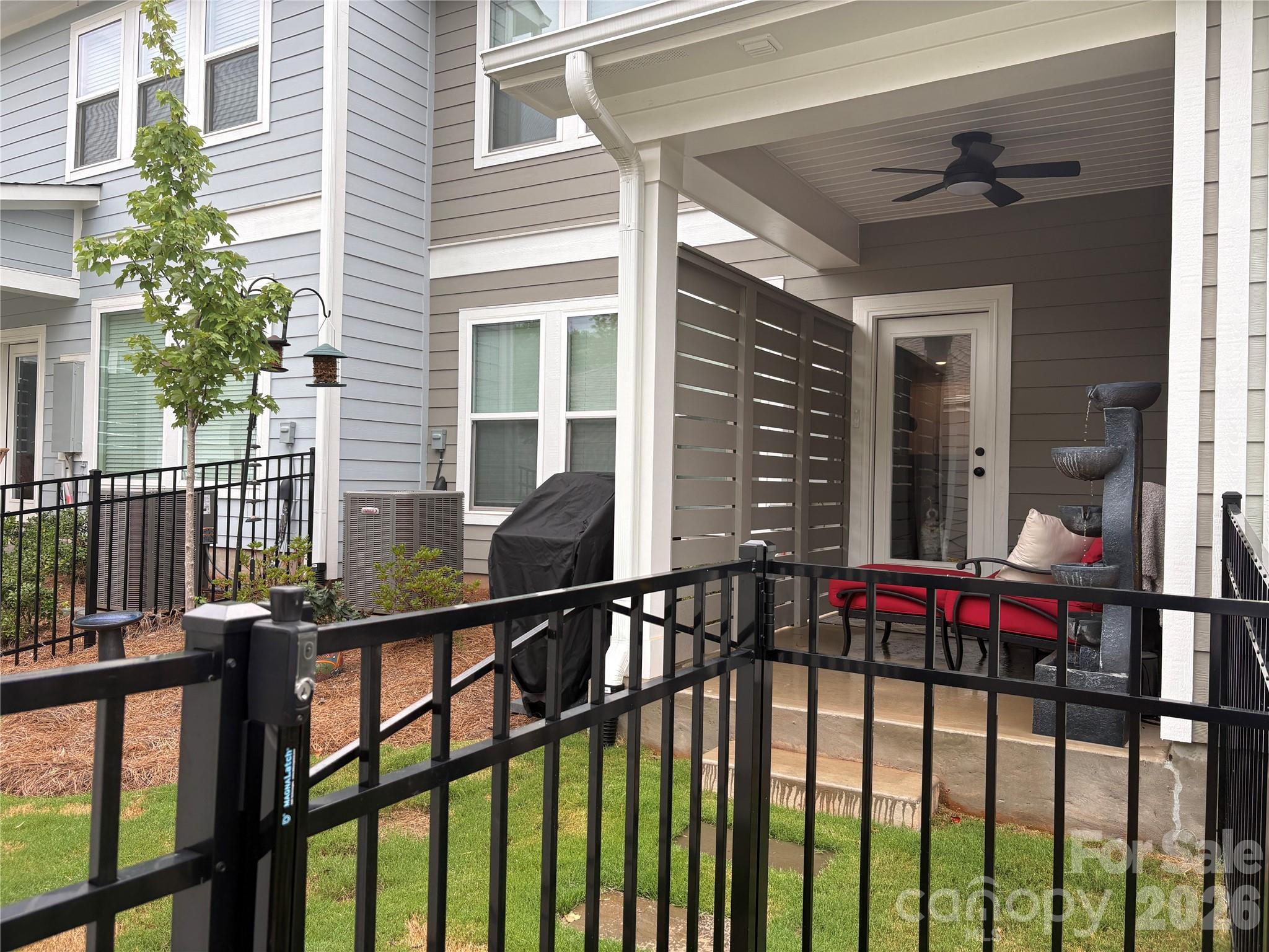 10121 Mamillion Drive — Huntersville