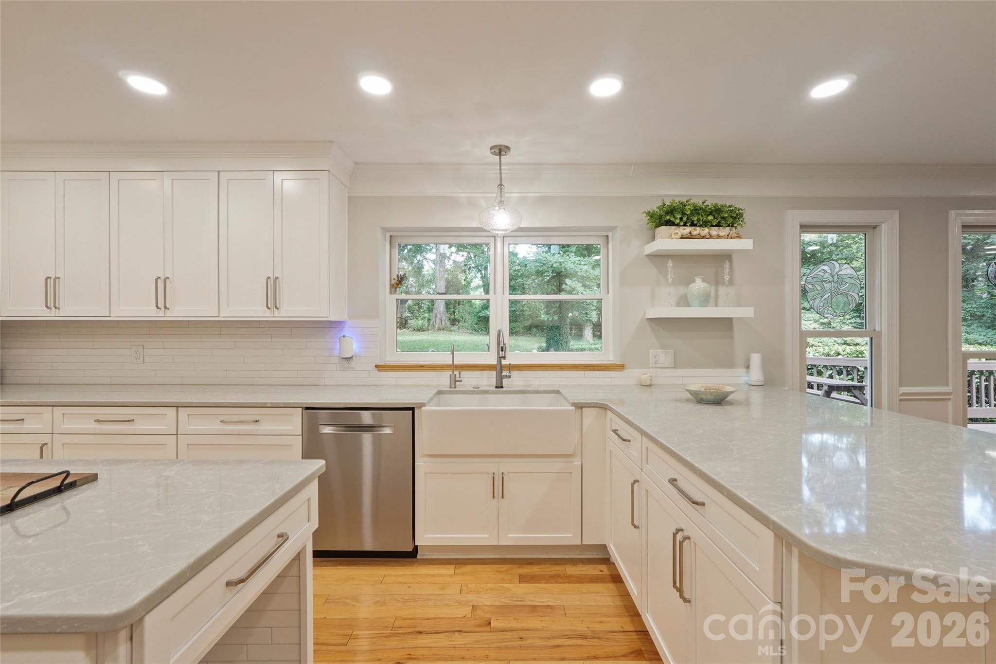 8609 Doe Path Lane — Huntersville