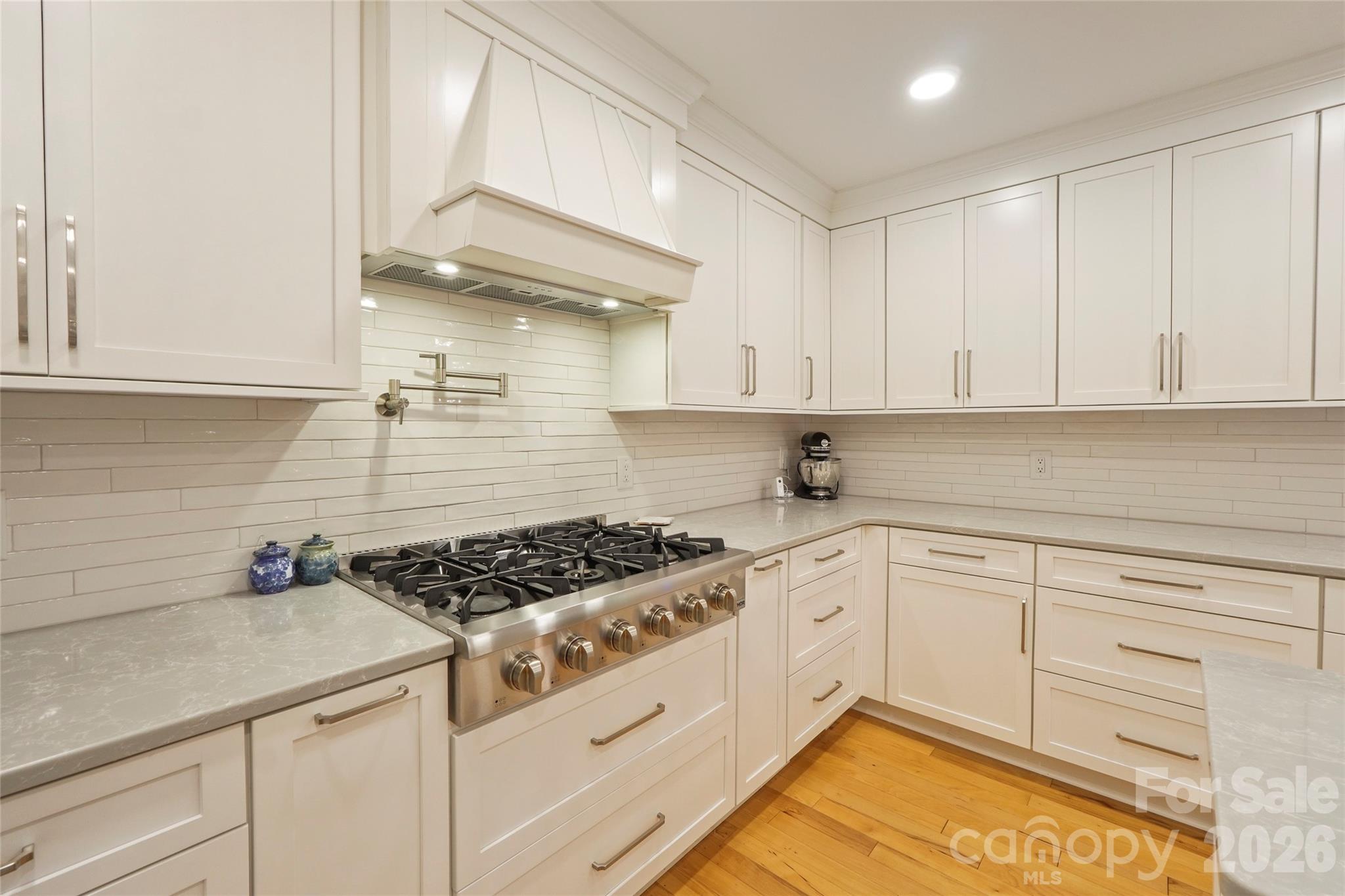 8609 Doe Path Lane — Huntersville