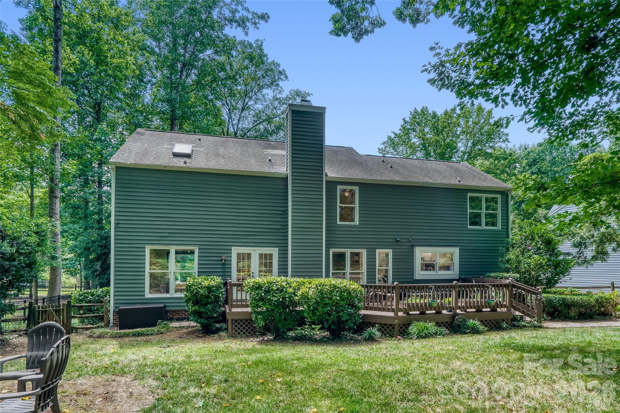 8609 Doe Path Lane — Huntersville