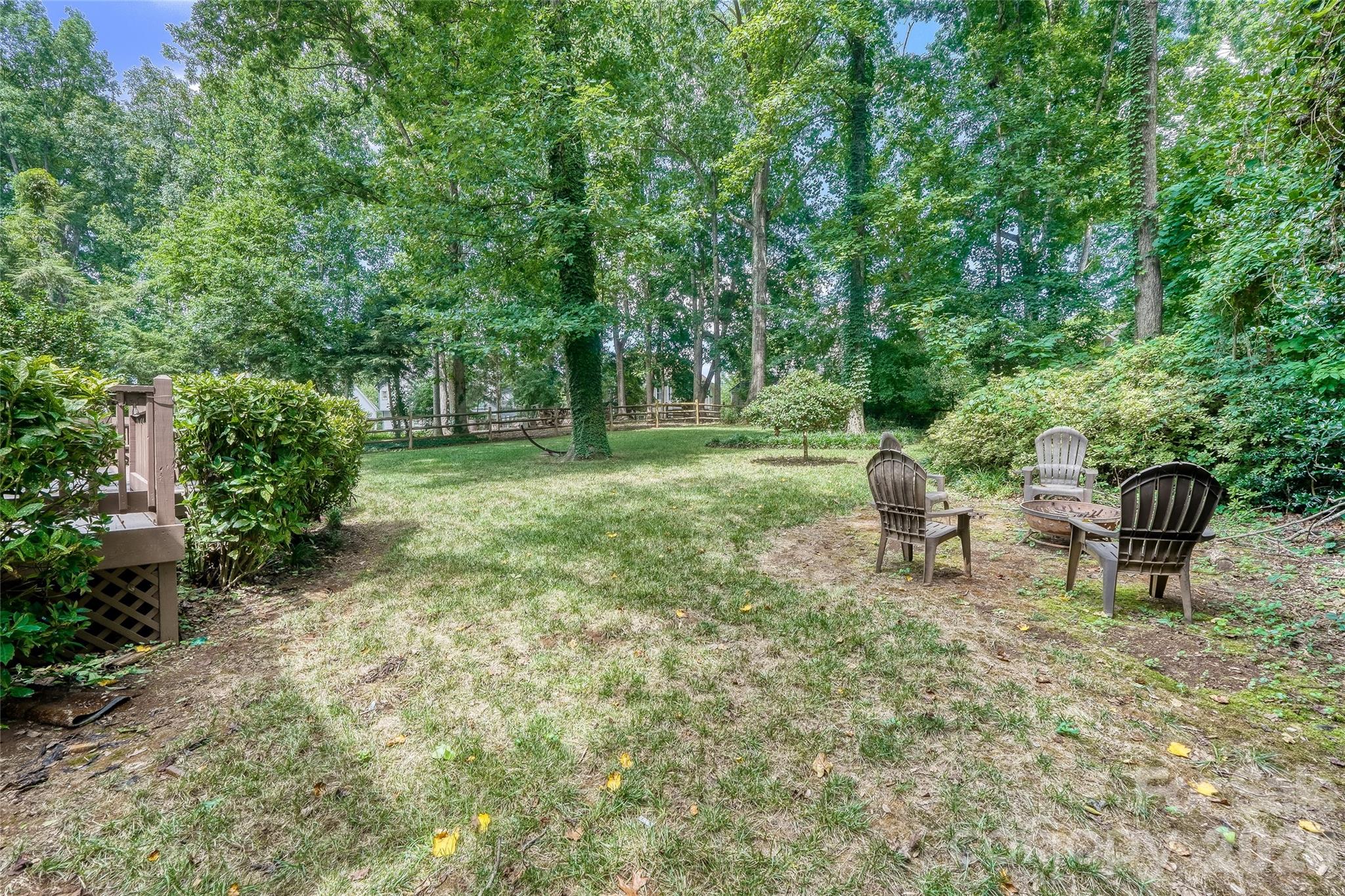 8609 Doe Path Lane — Huntersville