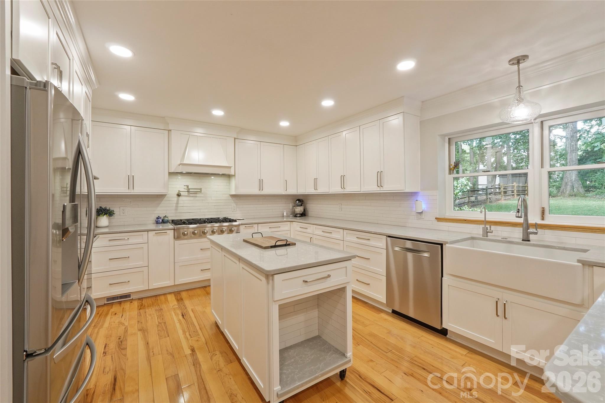 8609 Doe Path Lane — Huntersville