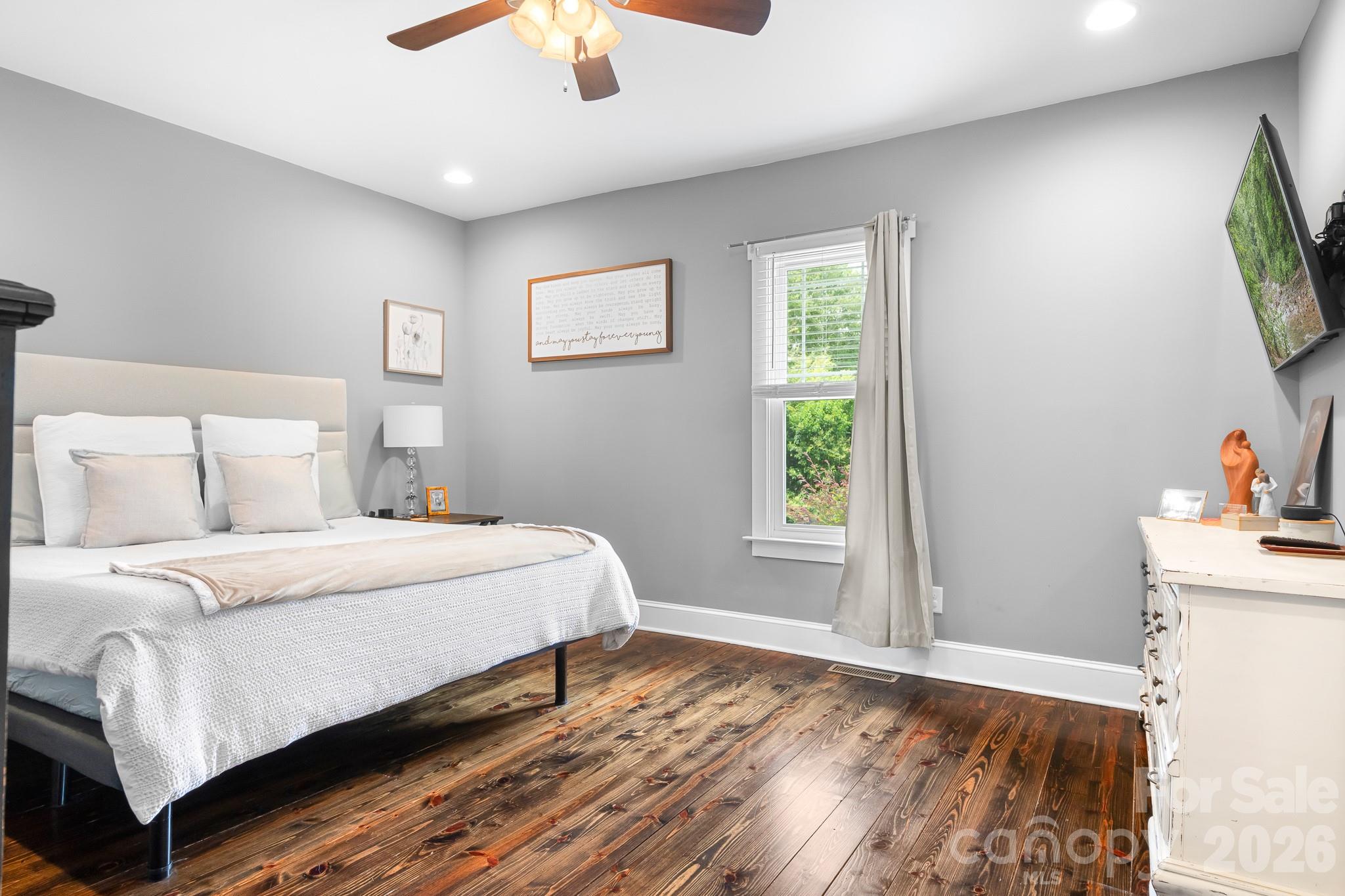 708 N Grove Street — Lincolnton