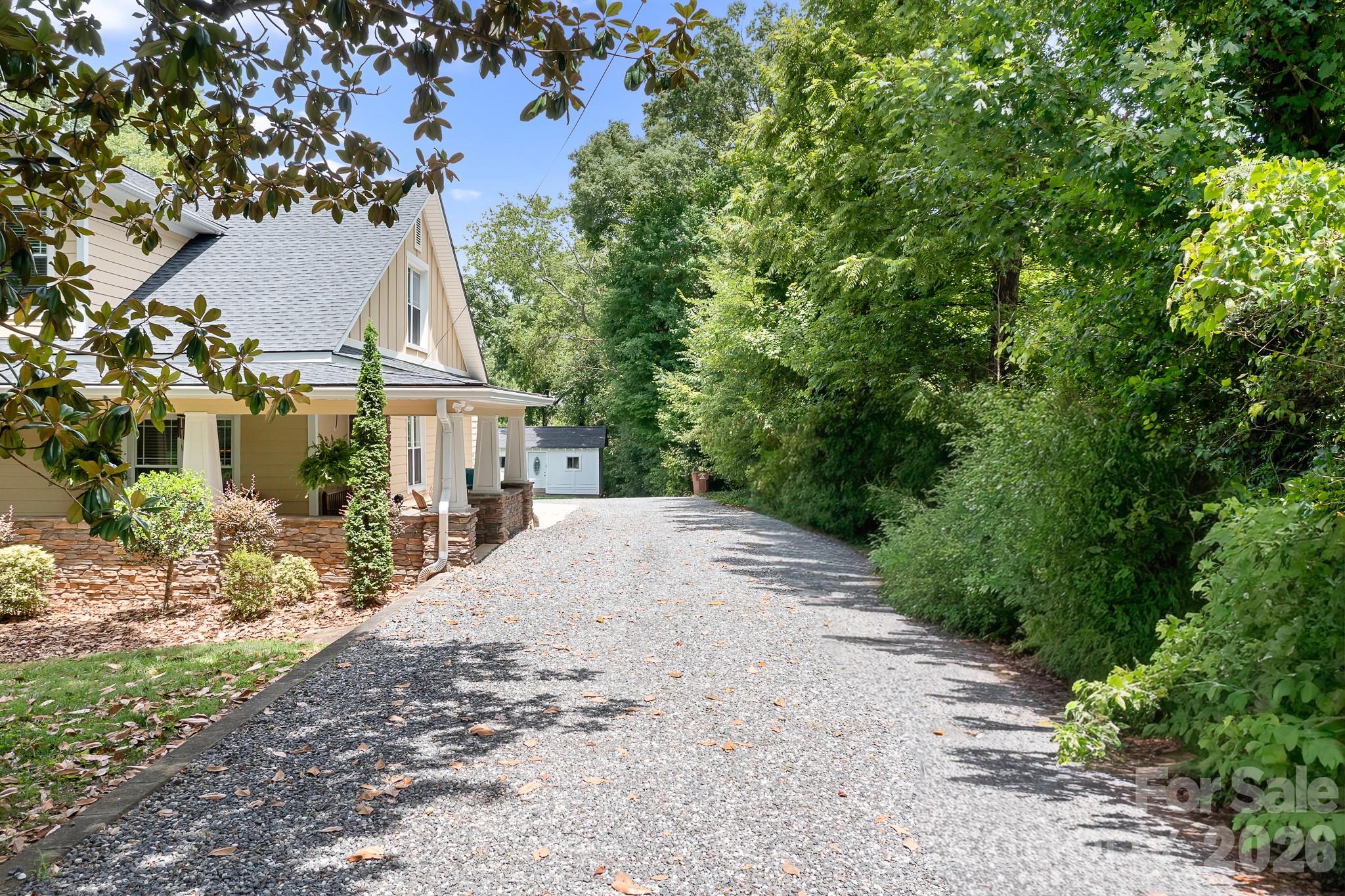 708 N Grove Street — Lincolnton