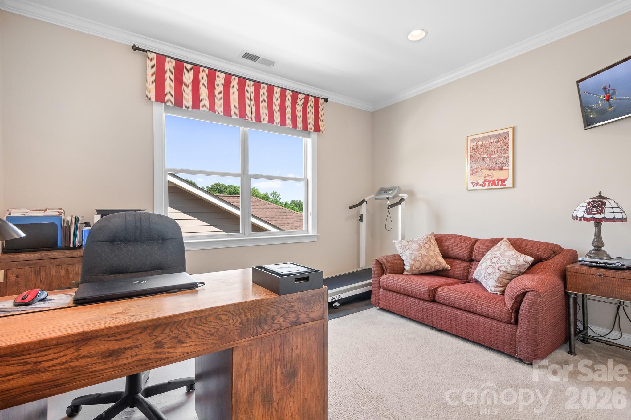 7142 Hanging Rock Court — Denver