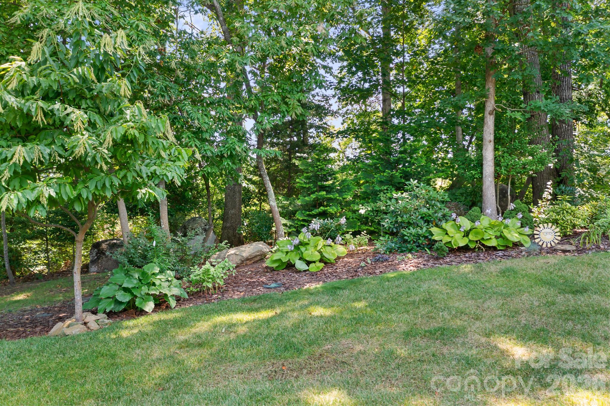 7142 Hanging Rock Court — Denver