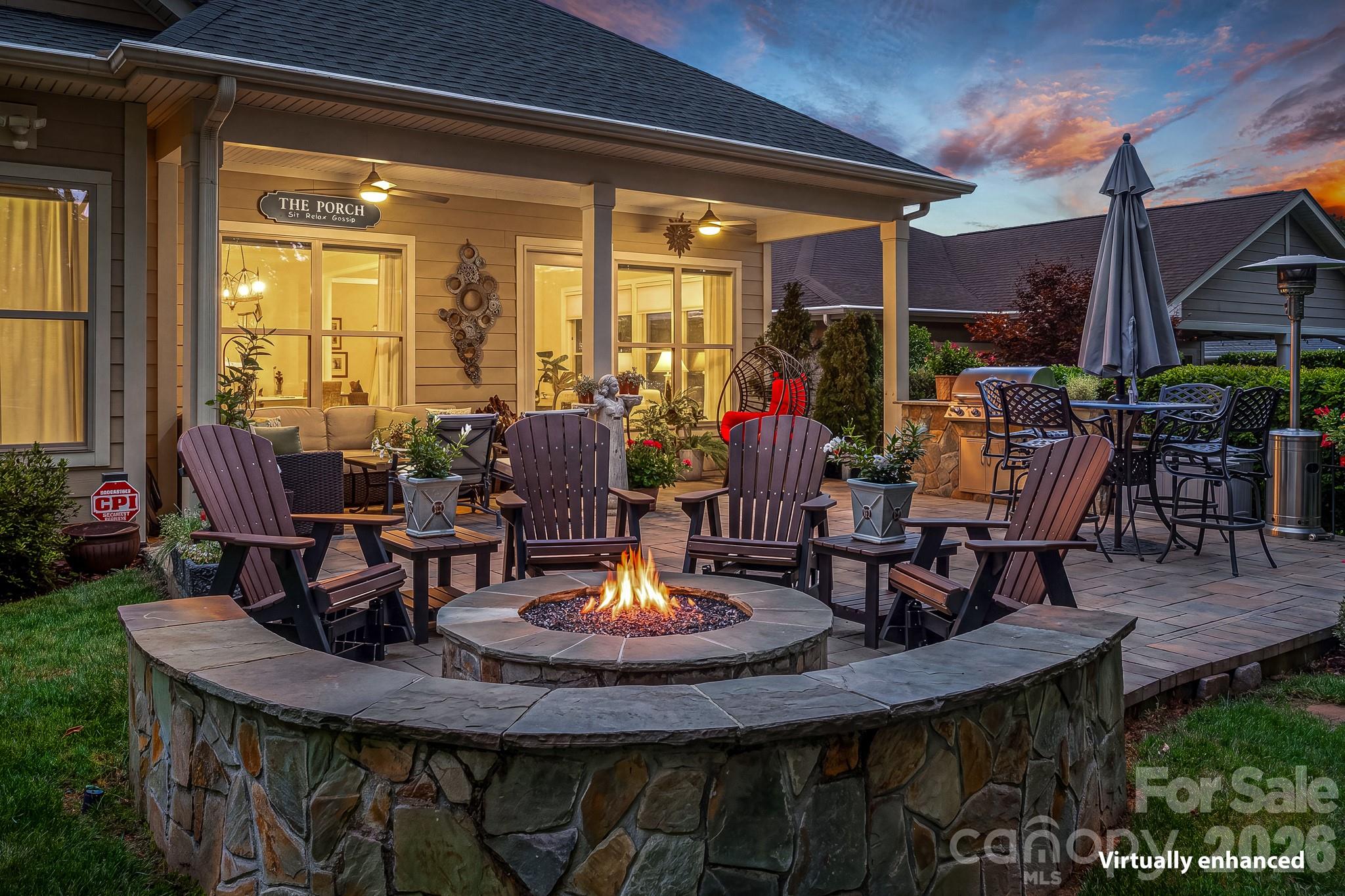 7142 Hanging Rock Court — Denver