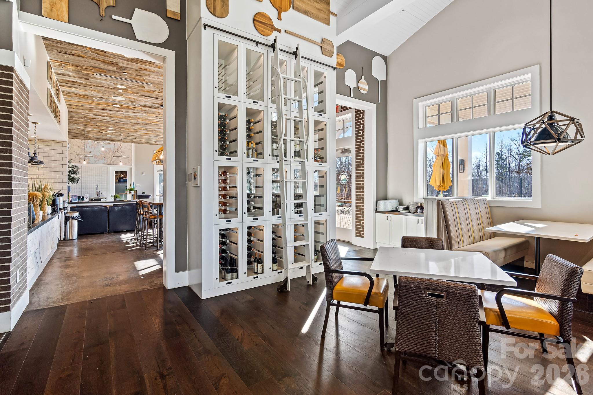 7142 Hanging Rock Court — Denver