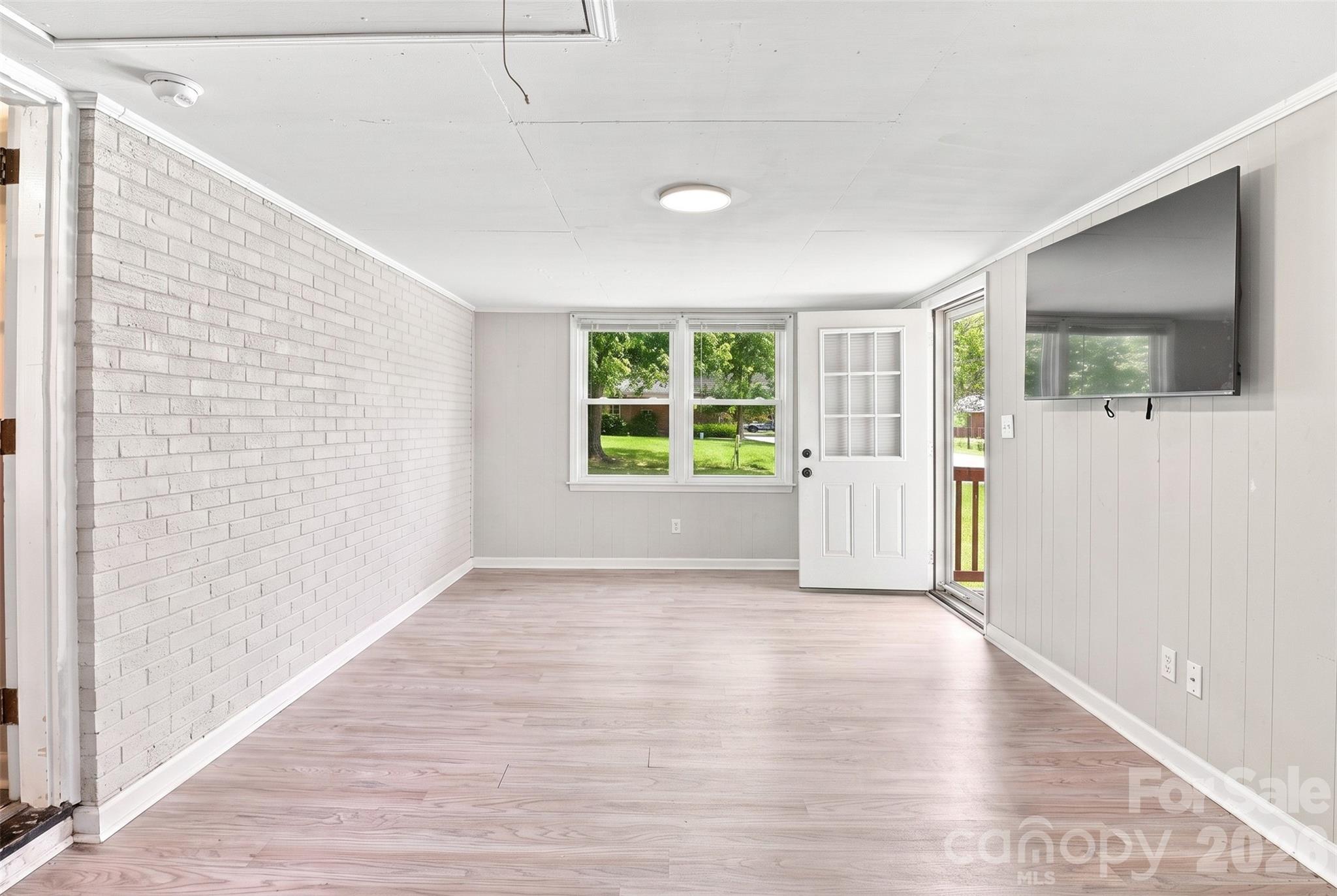 209 Azalea Road — Lancaster