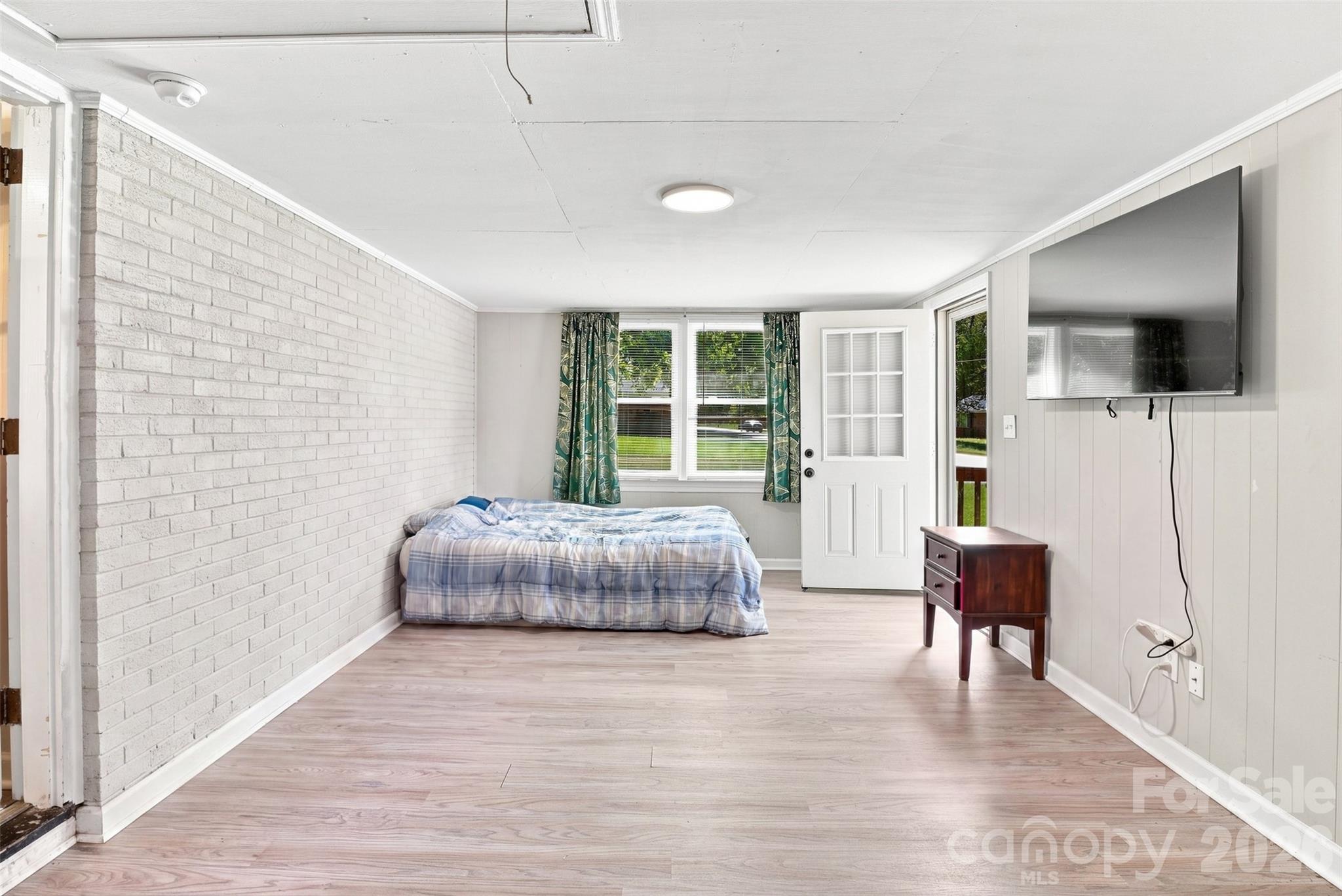209 Azalea Road — Lancaster