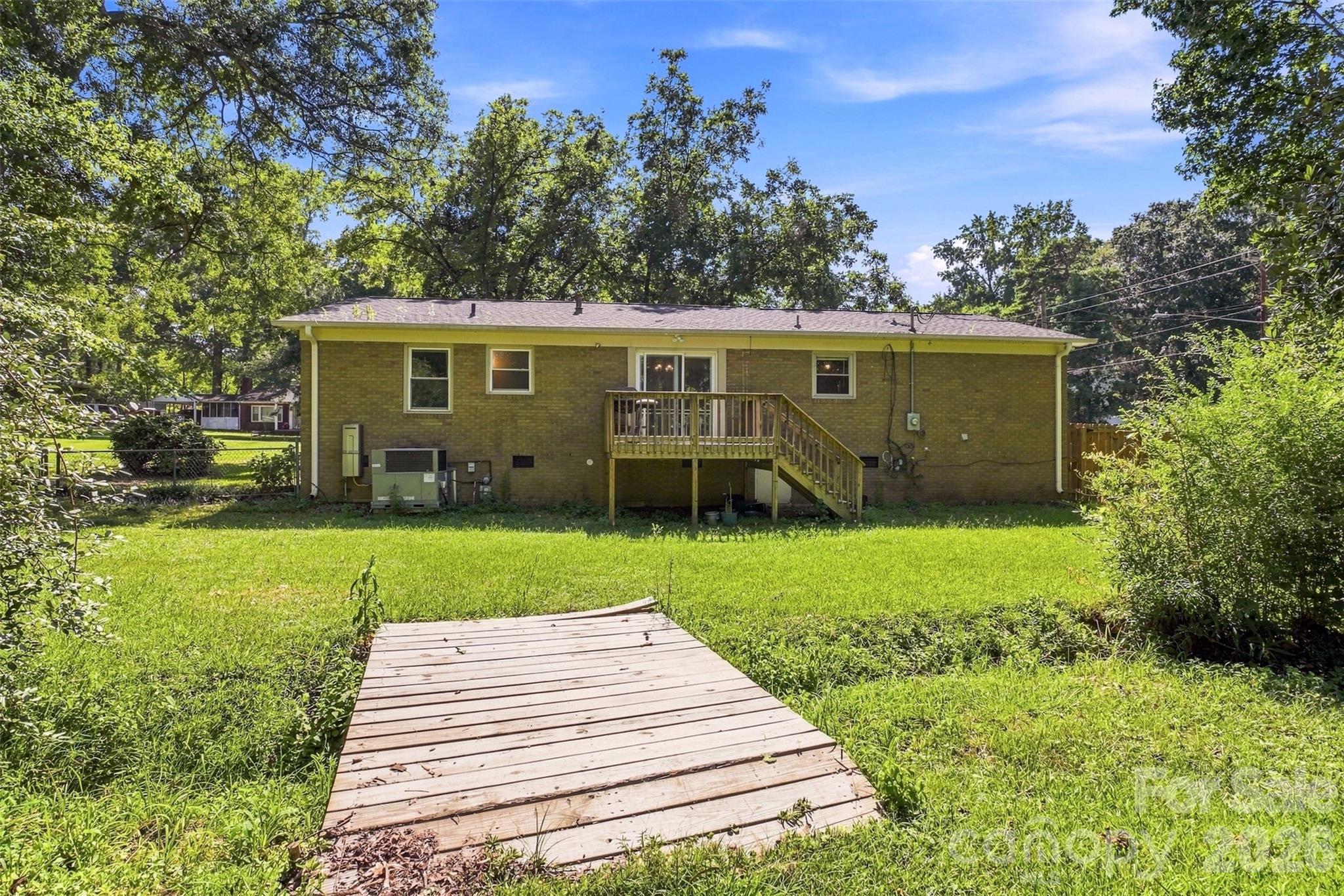 209 Azalea Road — Lancaster