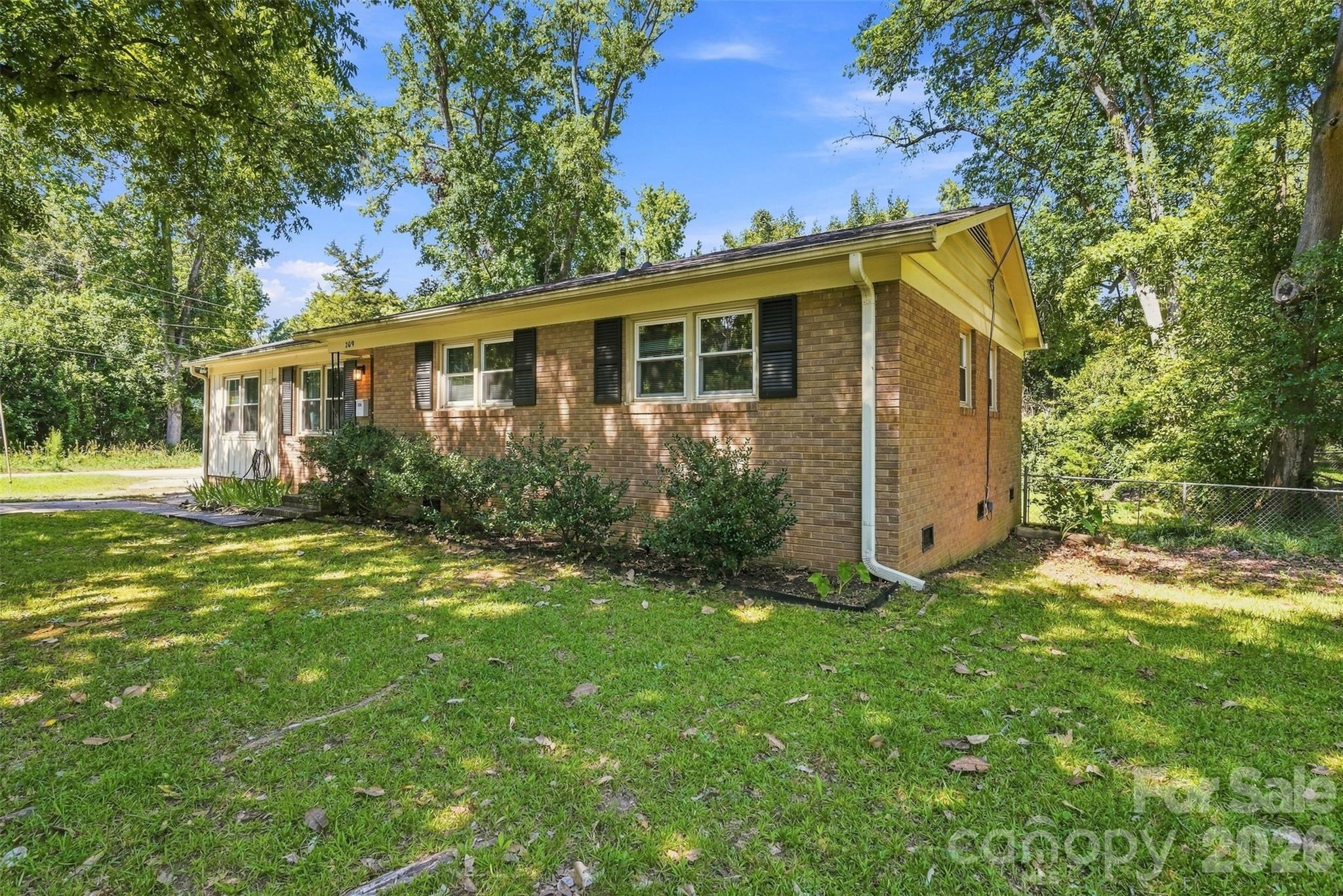 209 Azalea Road — Lancaster