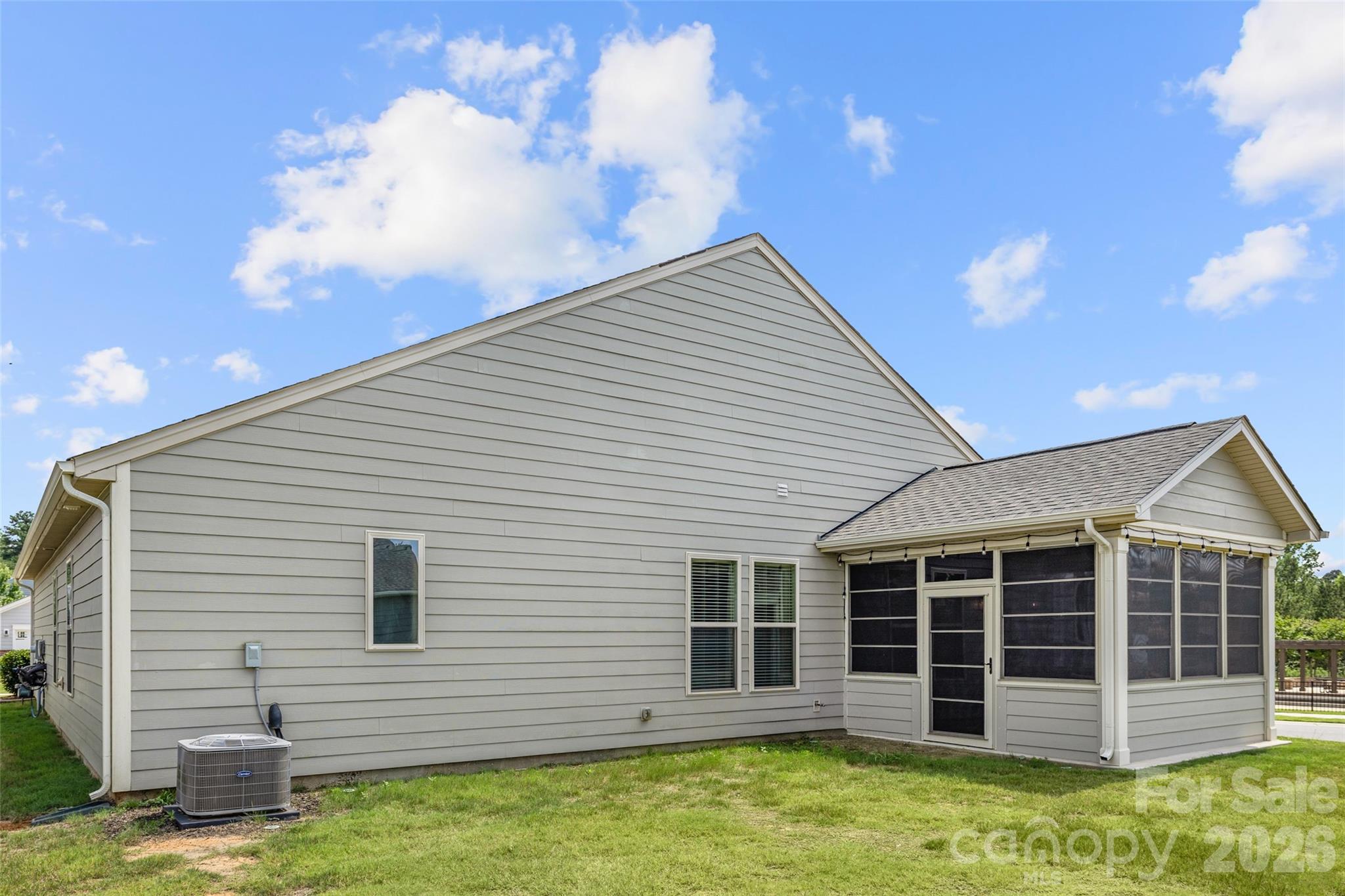6257 Swanport Road — Lancaster