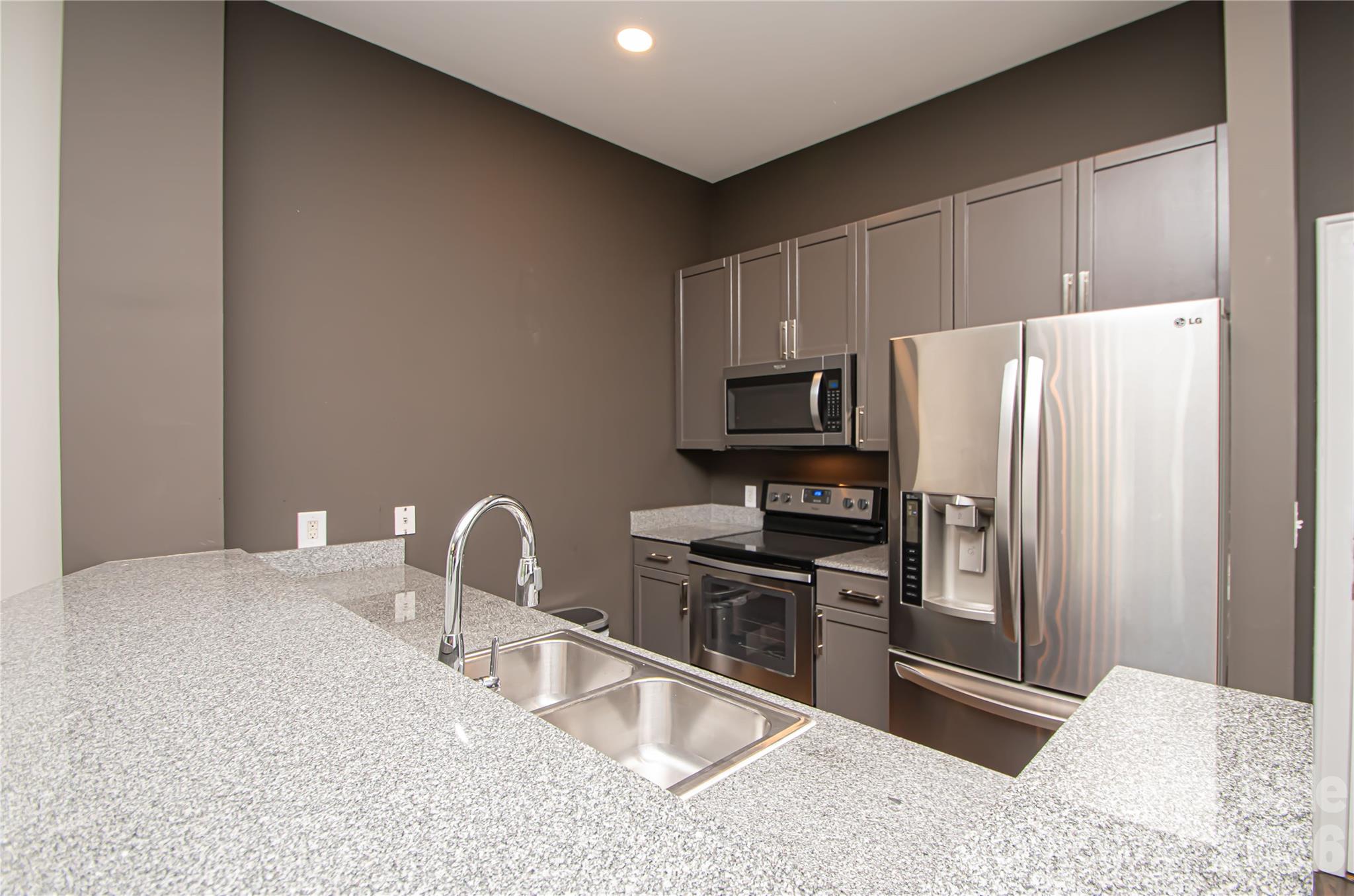 115 E Park Avenue #313 — Charlotte