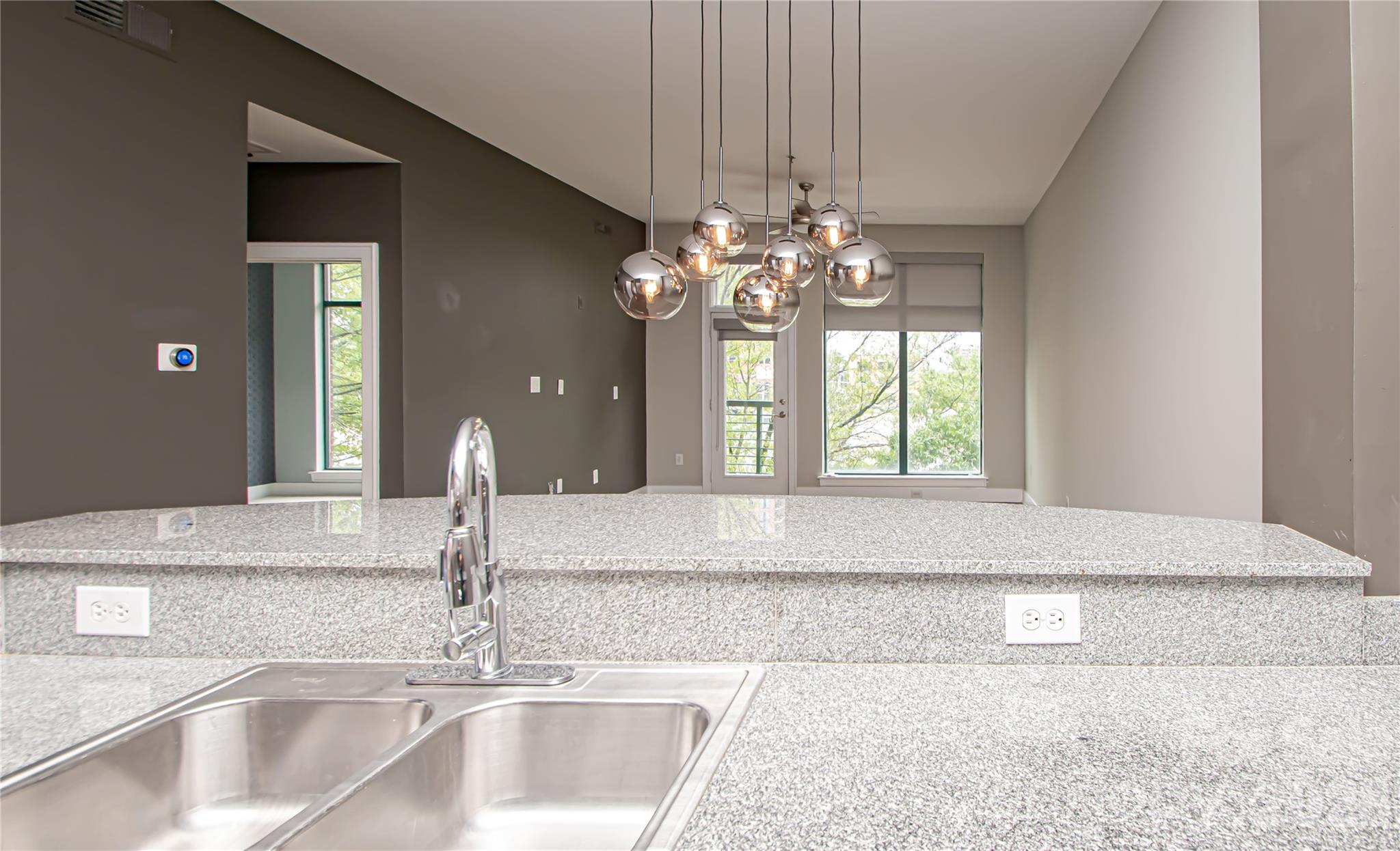 115 E Park Avenue #313 — Charlotte