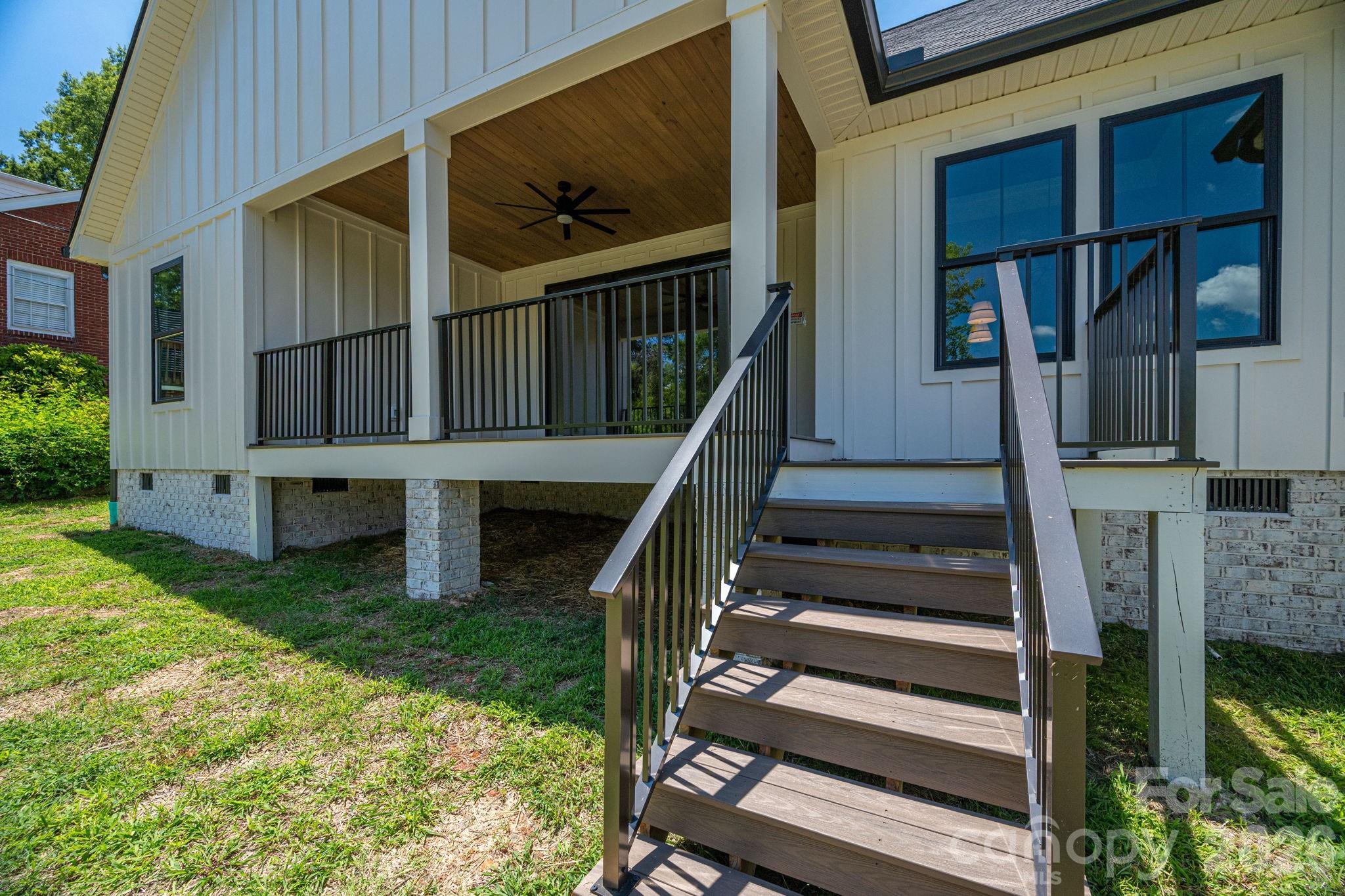 526 N Aspen Street — Lincolnton