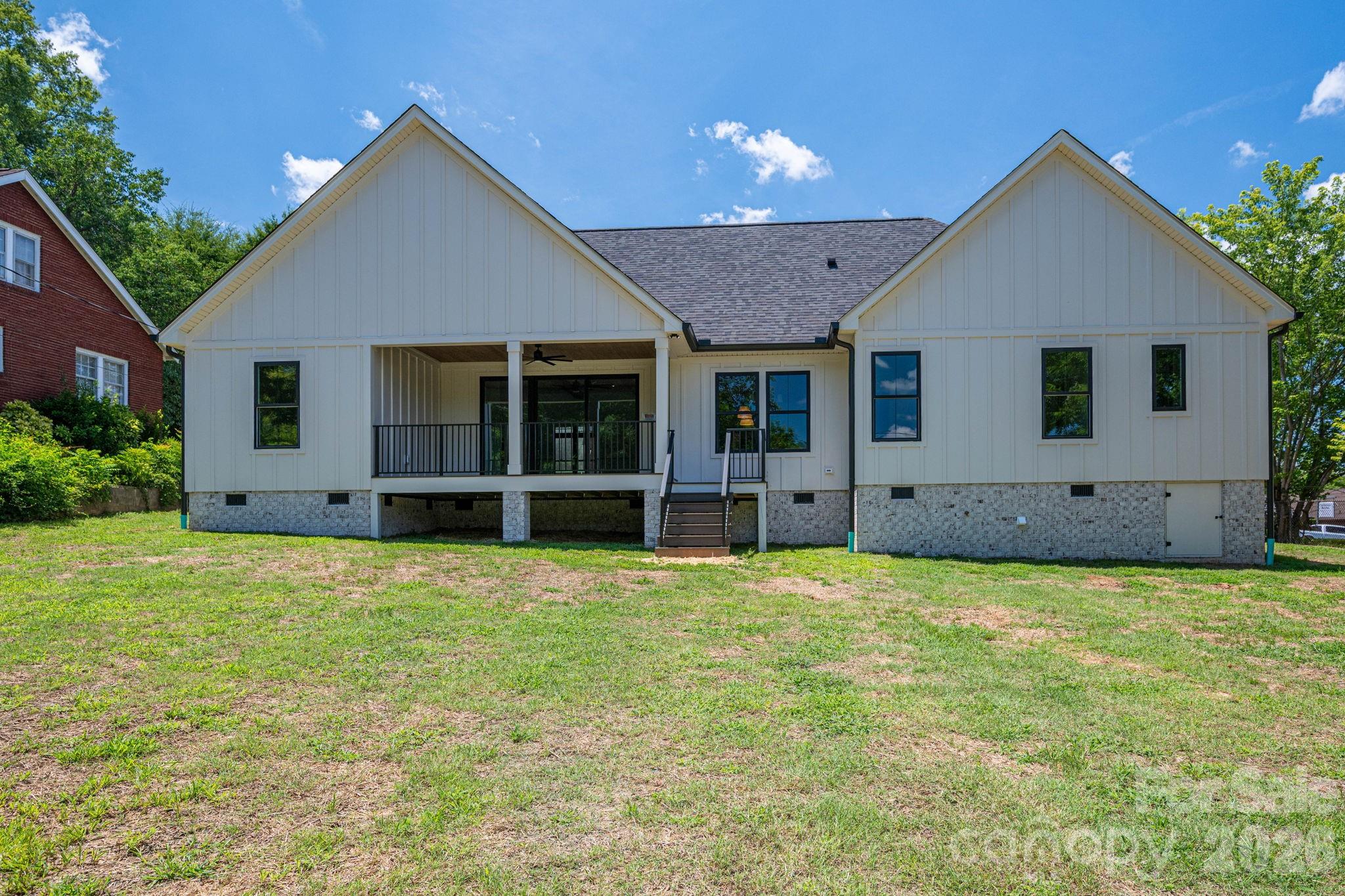 526 N Aspen Street — Lincolnton