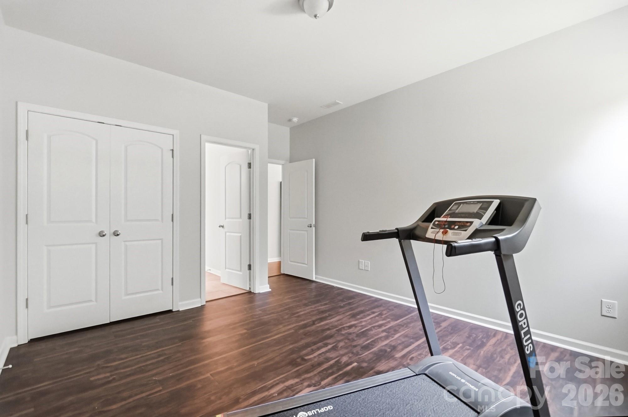 9815 Caledenia Drive — Huntersville