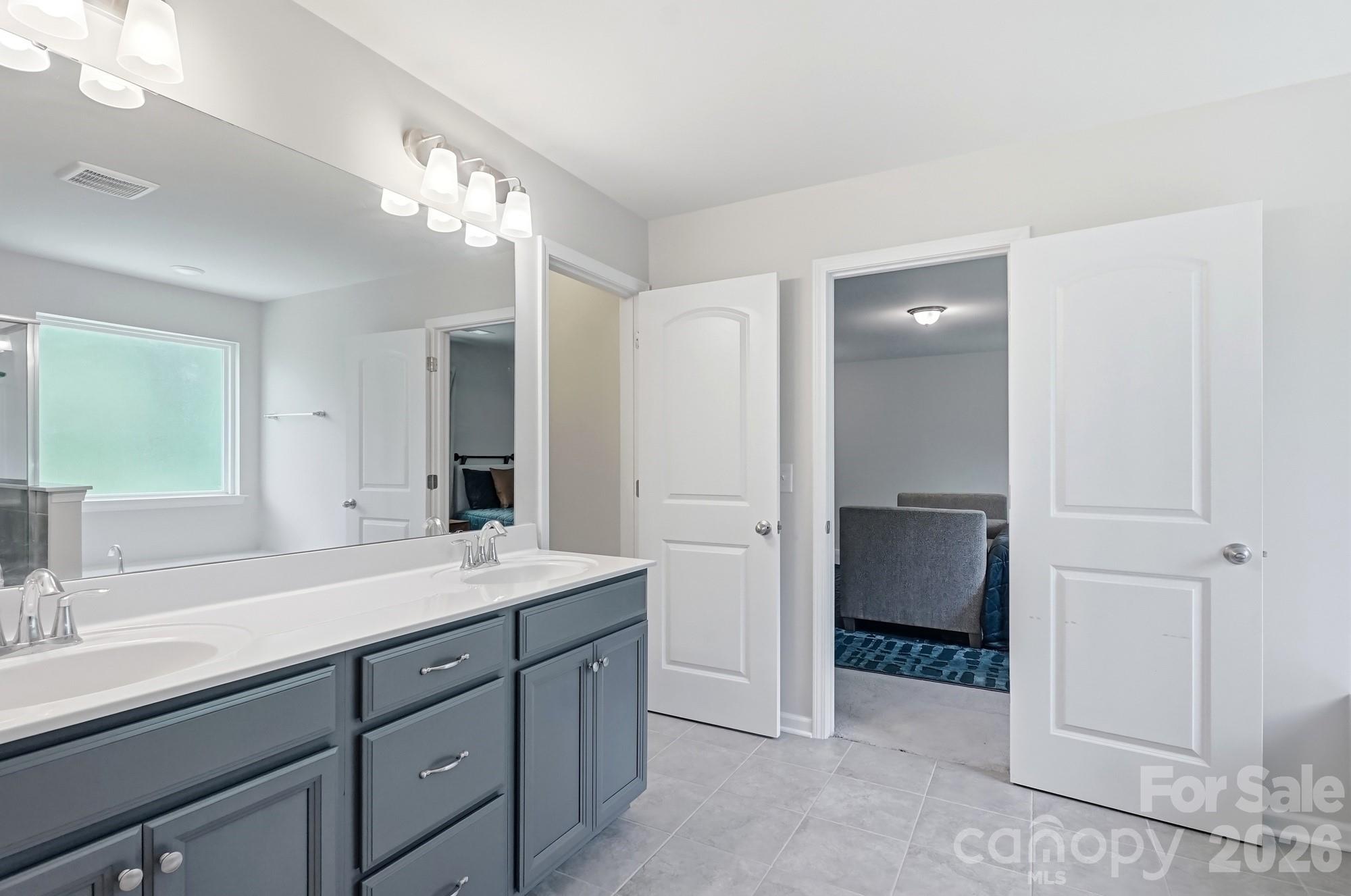 9815 Caledenia Drive — Huntersville