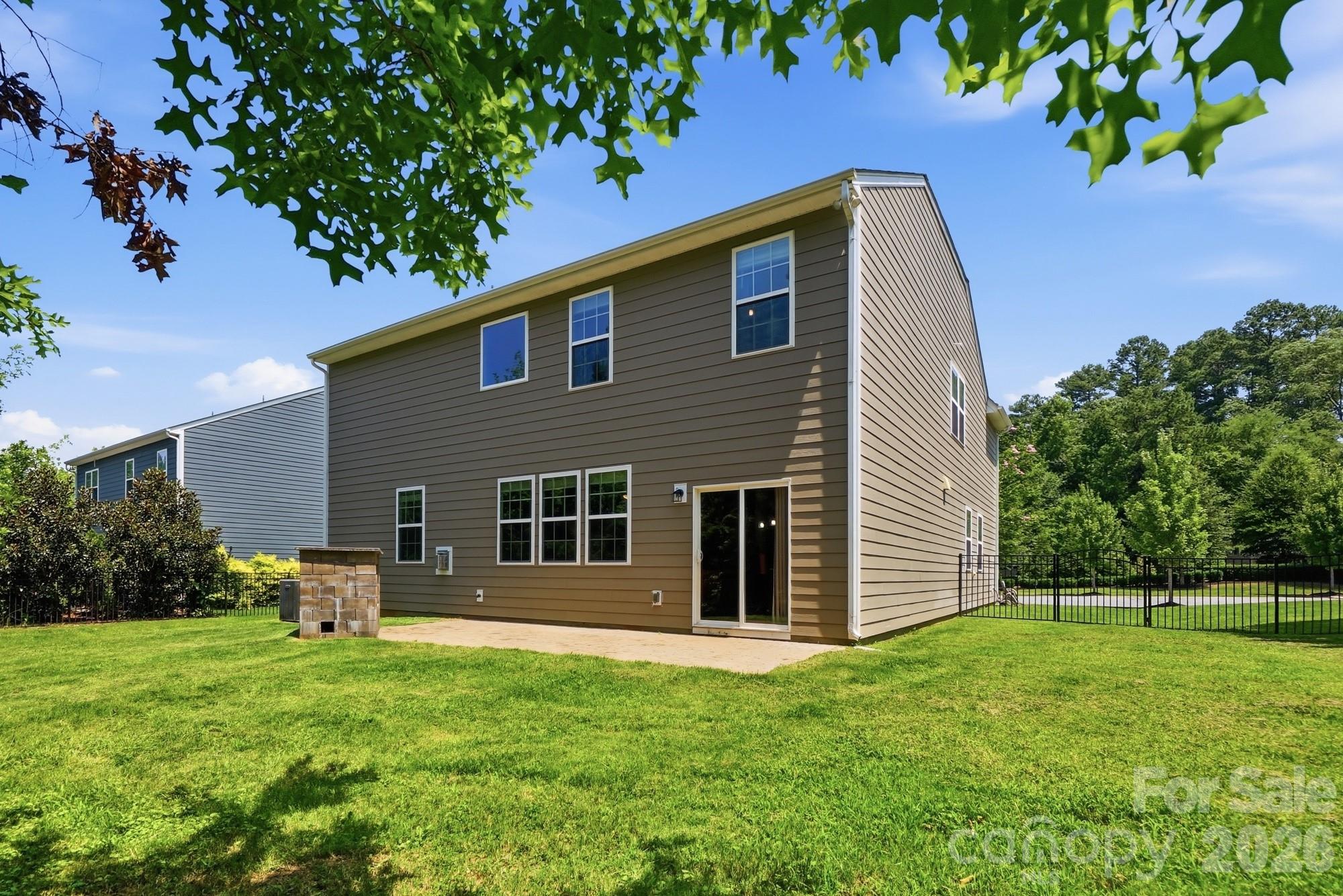 9815 Caledenia Drive — Huntersville
