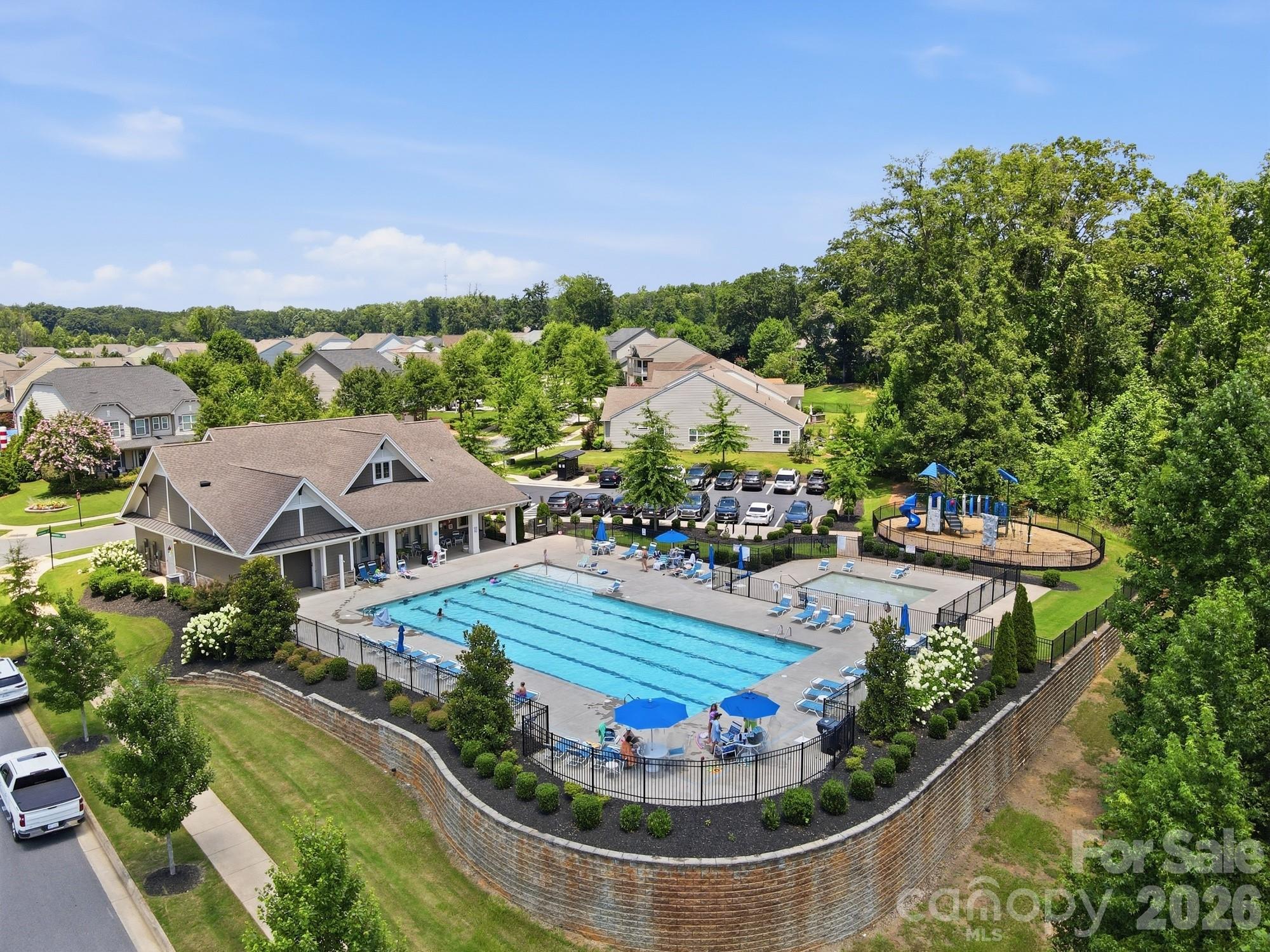 9815 Caledenia Drive — Huntersville