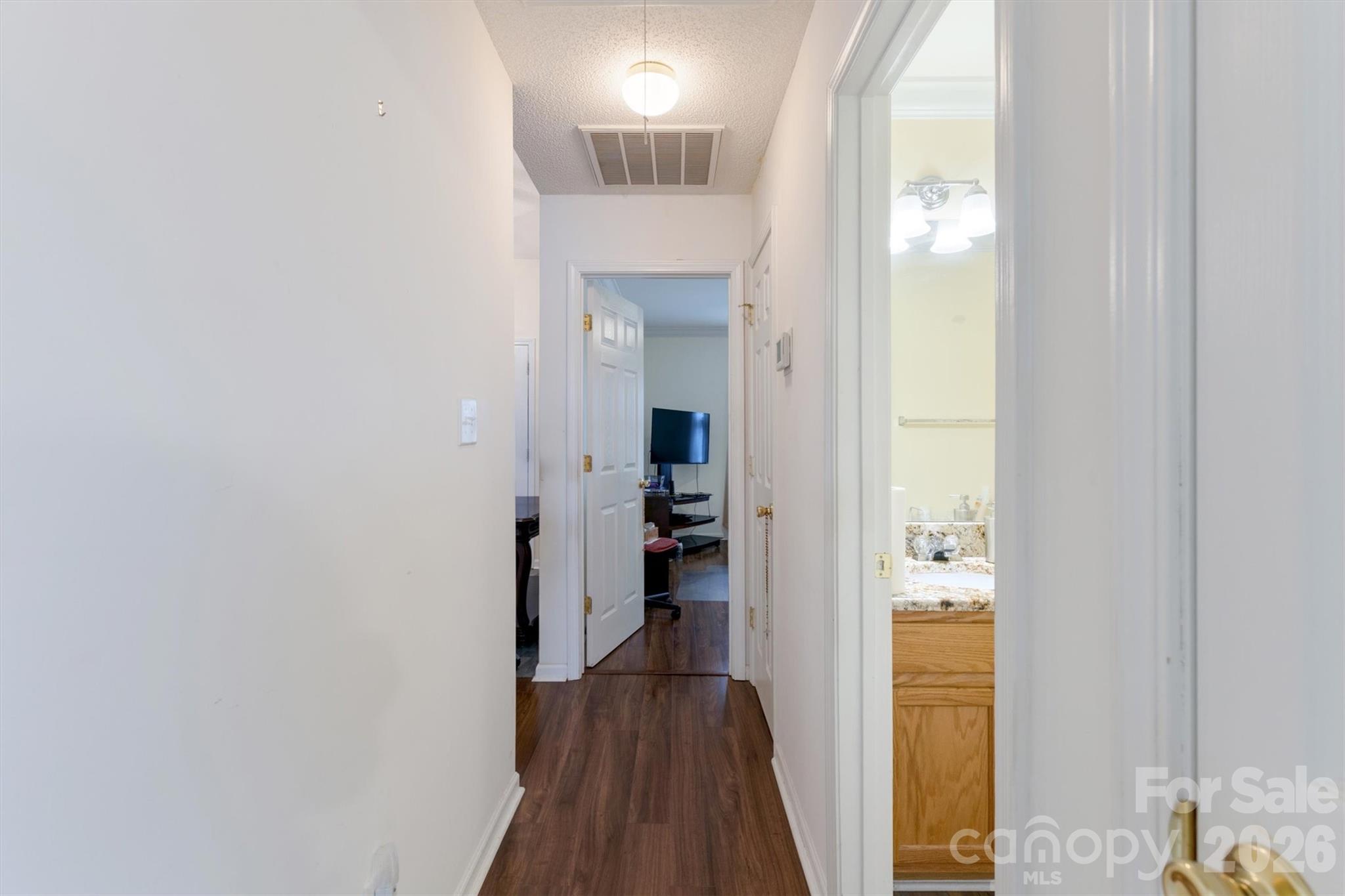 9704 Aventide Lane — Charlotte
