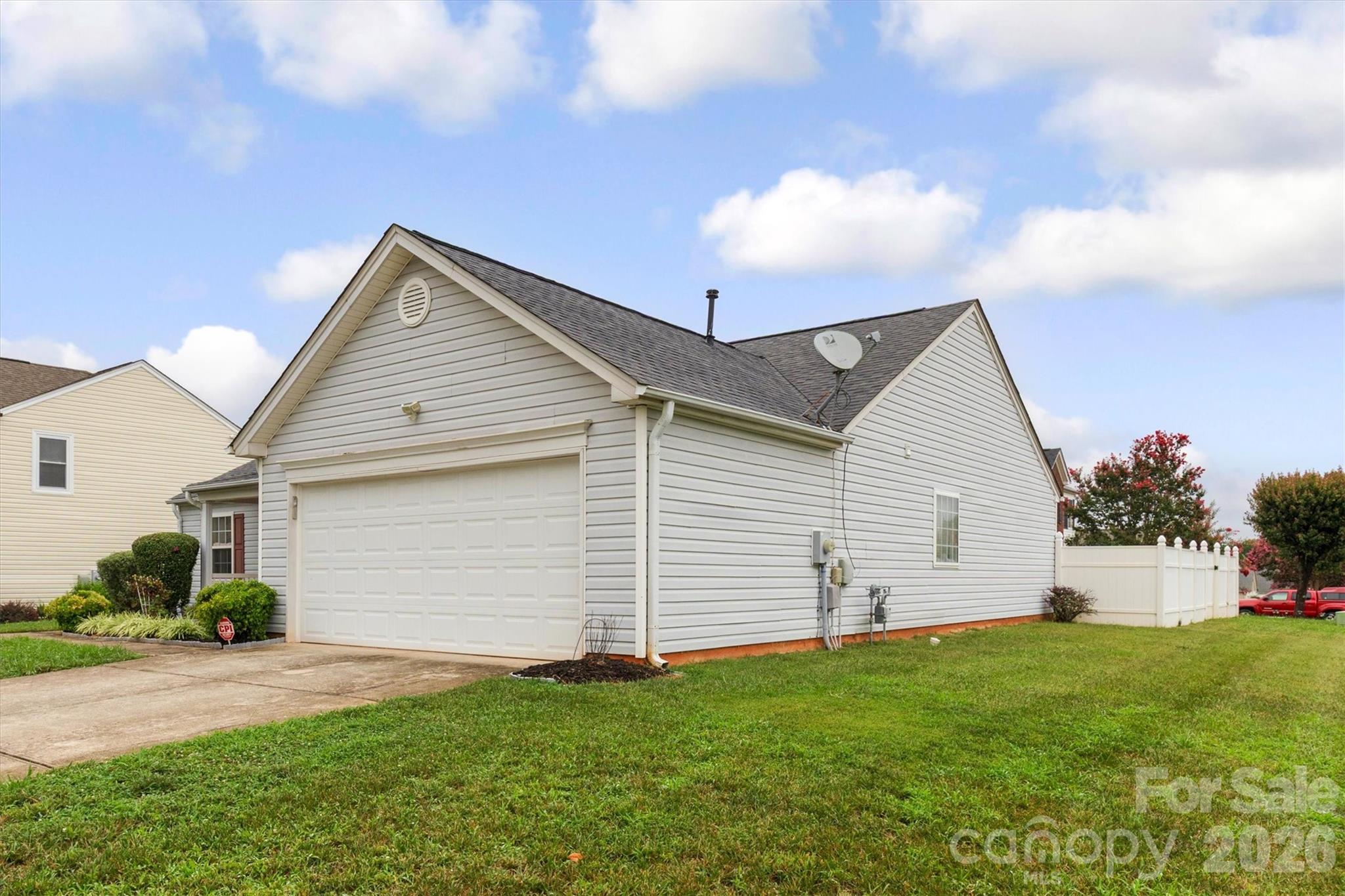 9704 Aventide Lane — Charlotte
