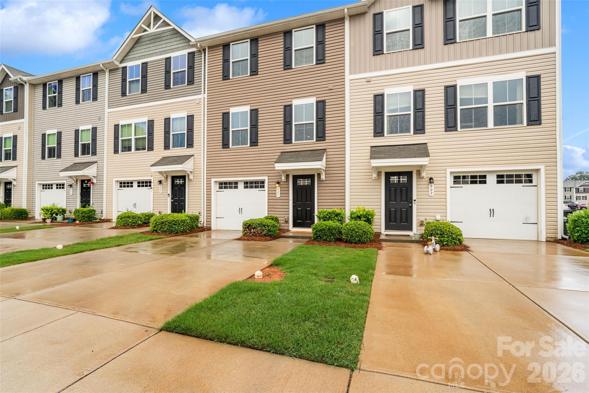 907 Taybyn Road — Fort Mill