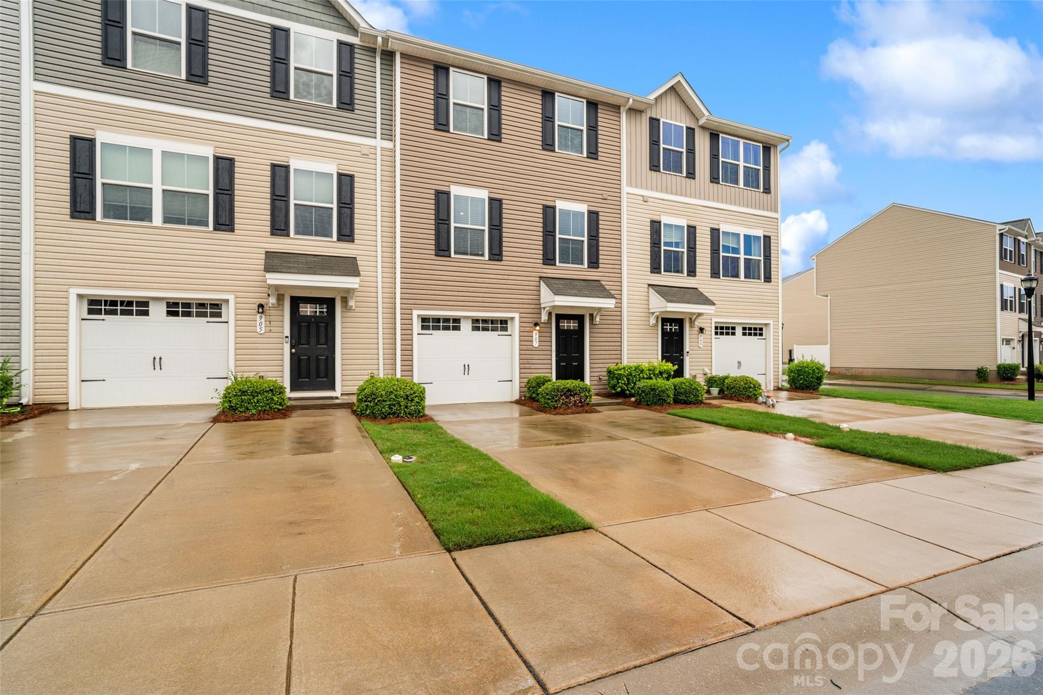907 Taybyn Road — Fort Mill