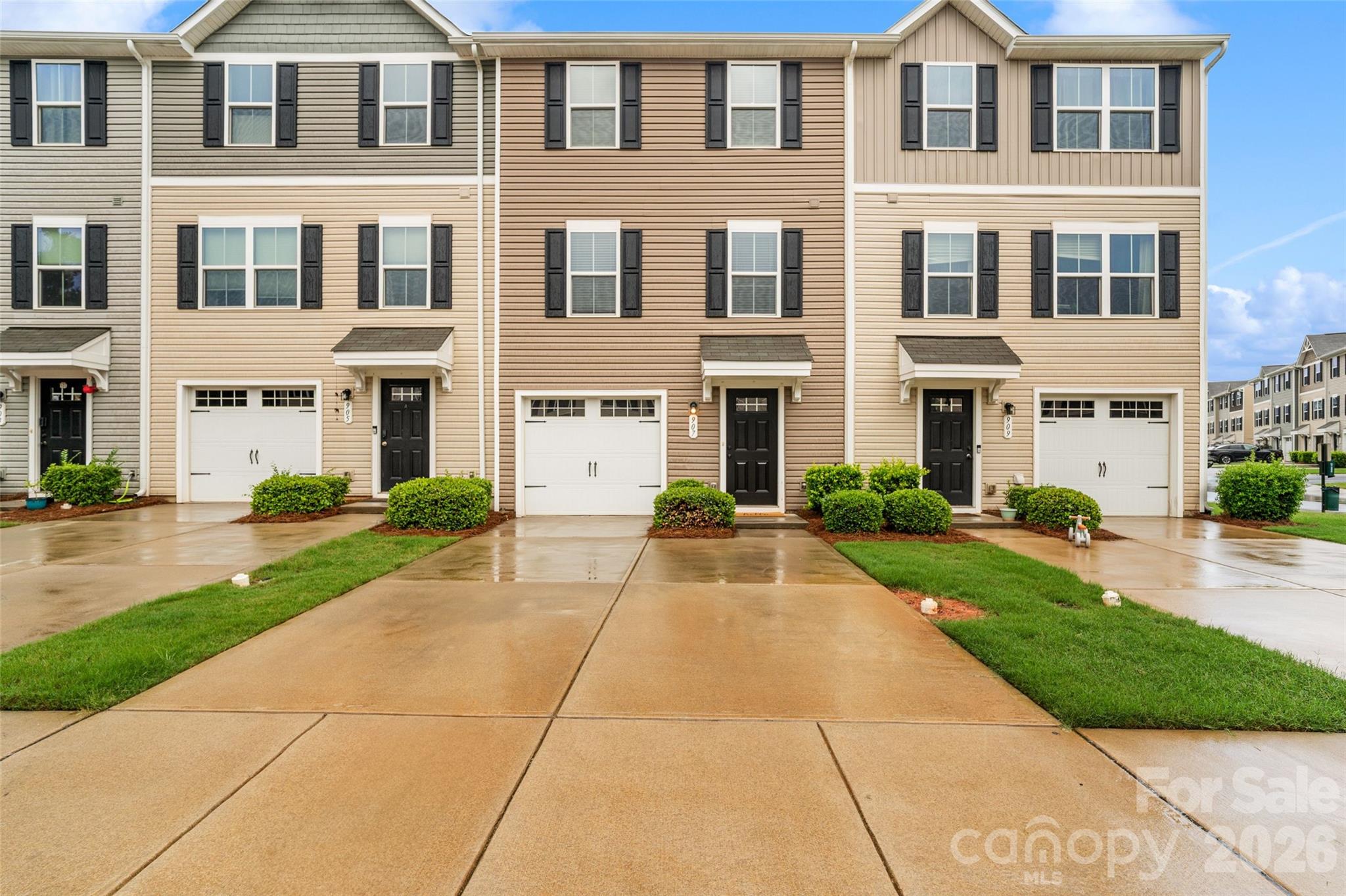 907 Taybyn Road — Fort Mill